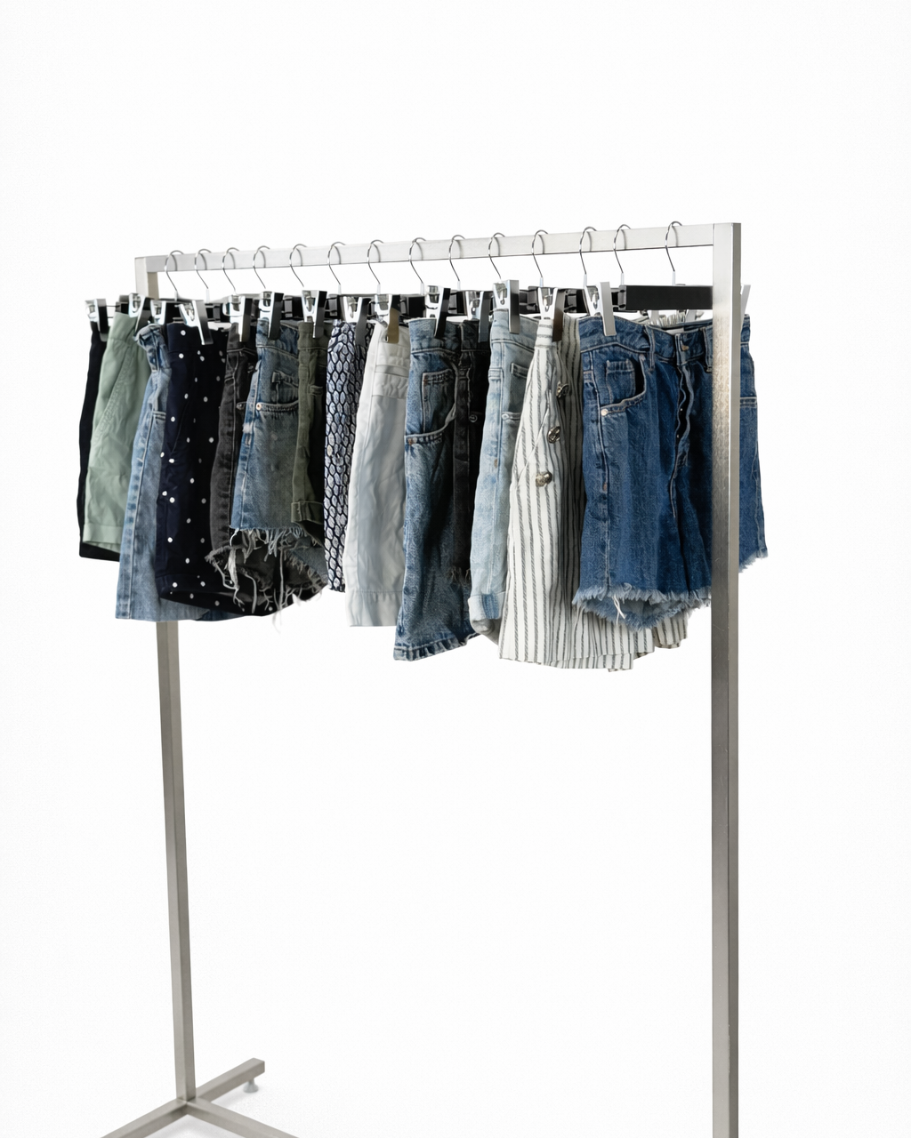 MIX SHORTS FEMME MODERNES - 20KG