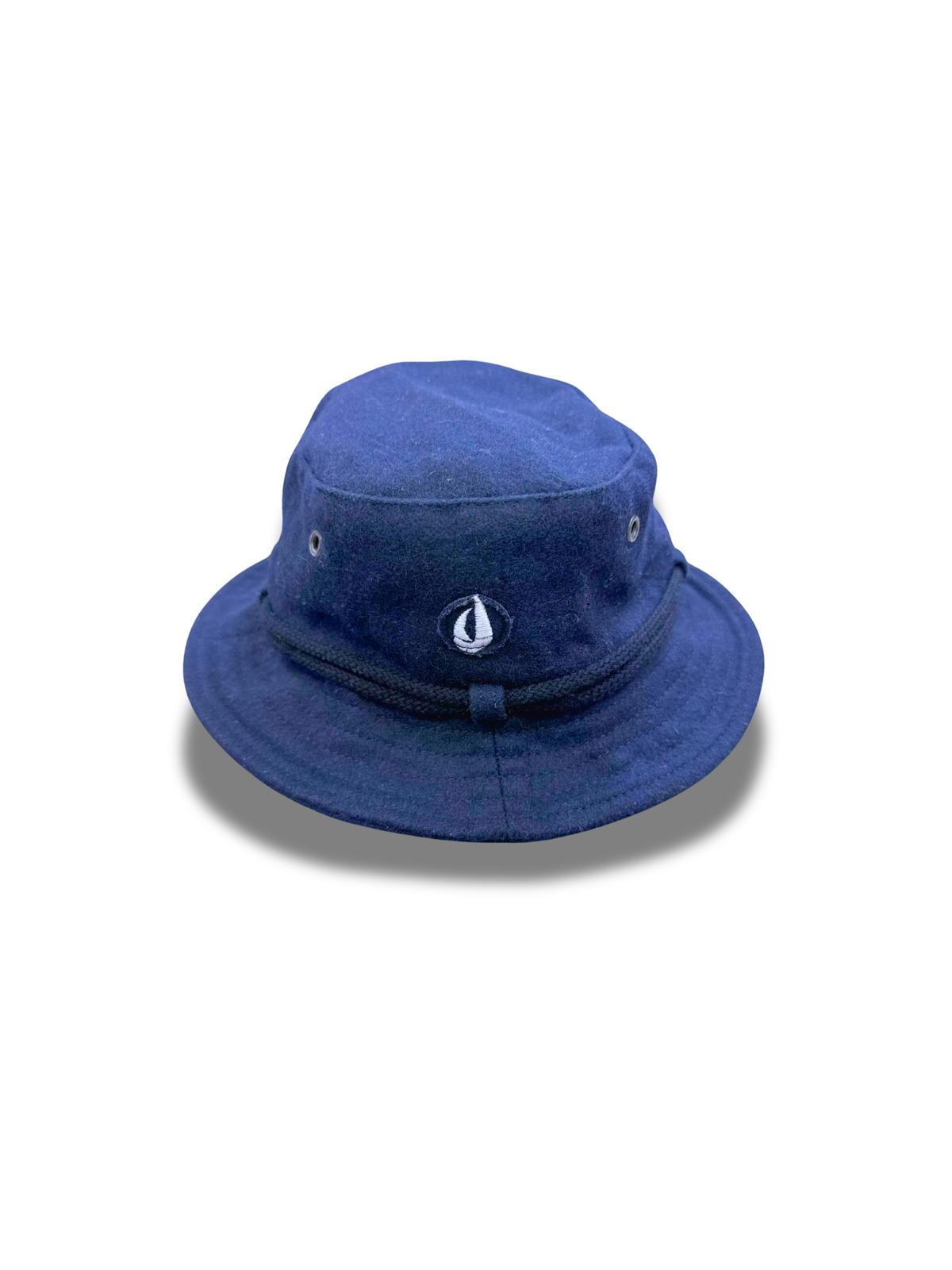 officier-cap-chapeau-homme-femme-vintage-moderne-vetements-vintage-moderne-grossiste-friperie-fripe-wholesaler-seconde-main-marque-occasion-textile-piece-annees-80-90-2000-2010-french-pick-reseller-vinted-reseller-vinted-vente-en-ligne