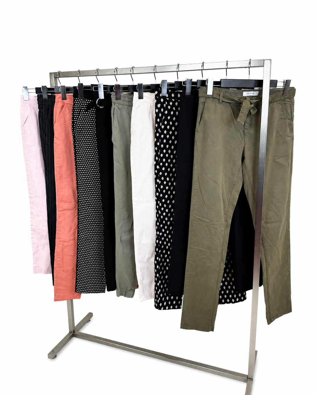 Mix-vetements-pantalons-coupe-slim-moderne-femme-ete-hiver-vetement-vintage-grossiste-friperie-wholesaler-seconde-main-marque-occasion-revente-textile-piece-80-90-2000-2010-Y2K-french-pick-reseller-vinted