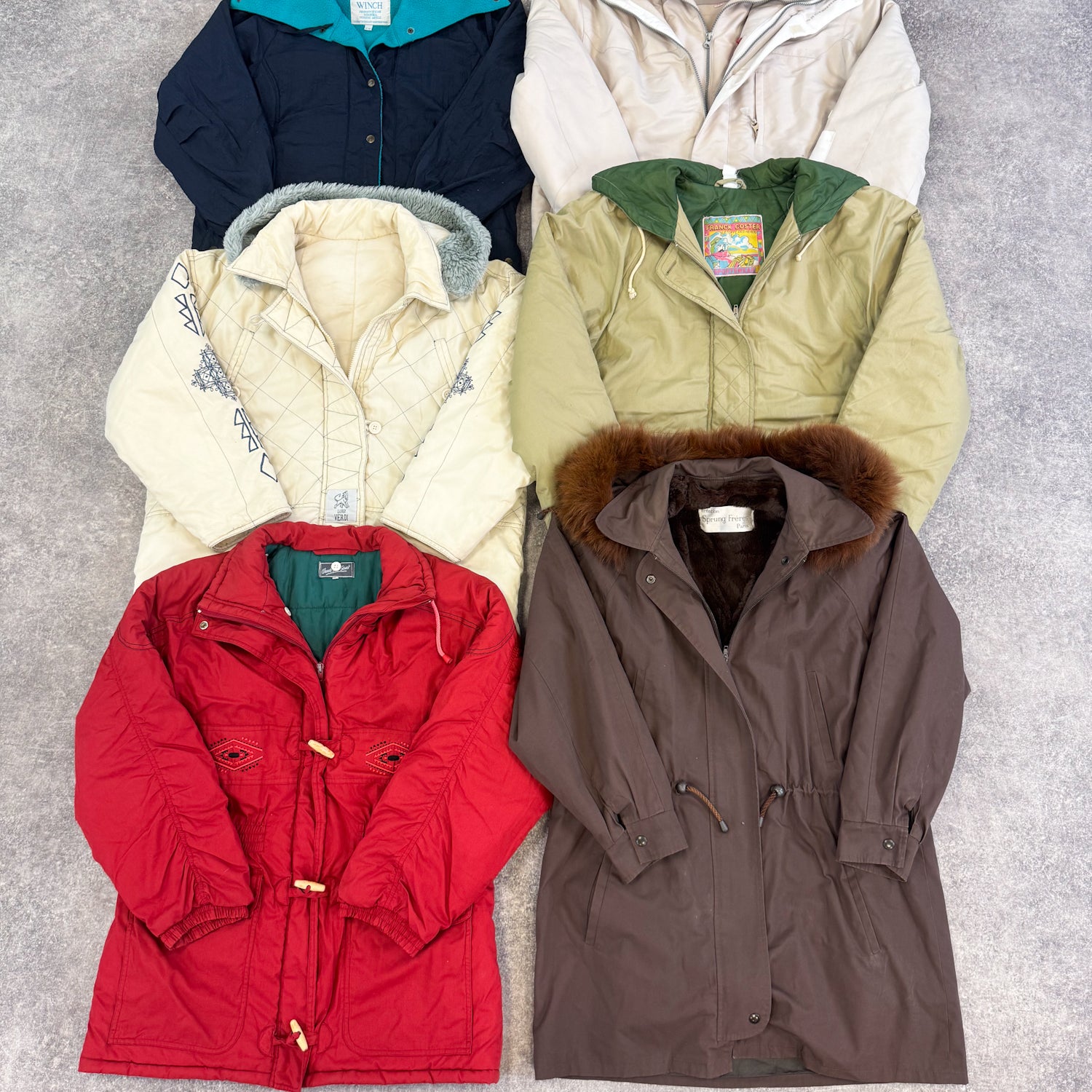 blouson-manteau-parka-hiver-femme-vintage-vetement-grossiste-friperie-wholesaler-seconde-main-marque-occasion-textile-piece-annees-80-90-2000-2010-french-pick