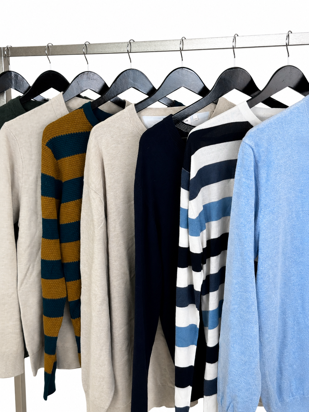 Mix-vetements-pull-cardigan-leger-laine-fin-sweat-homme-vintage-grossiste-friperie-wholesaler-seconde-main-marque-occasion-revente-textile-piece-80-90-2000-2010-Y2K-french-pick-reseller-vinted-revente-en-ligne
