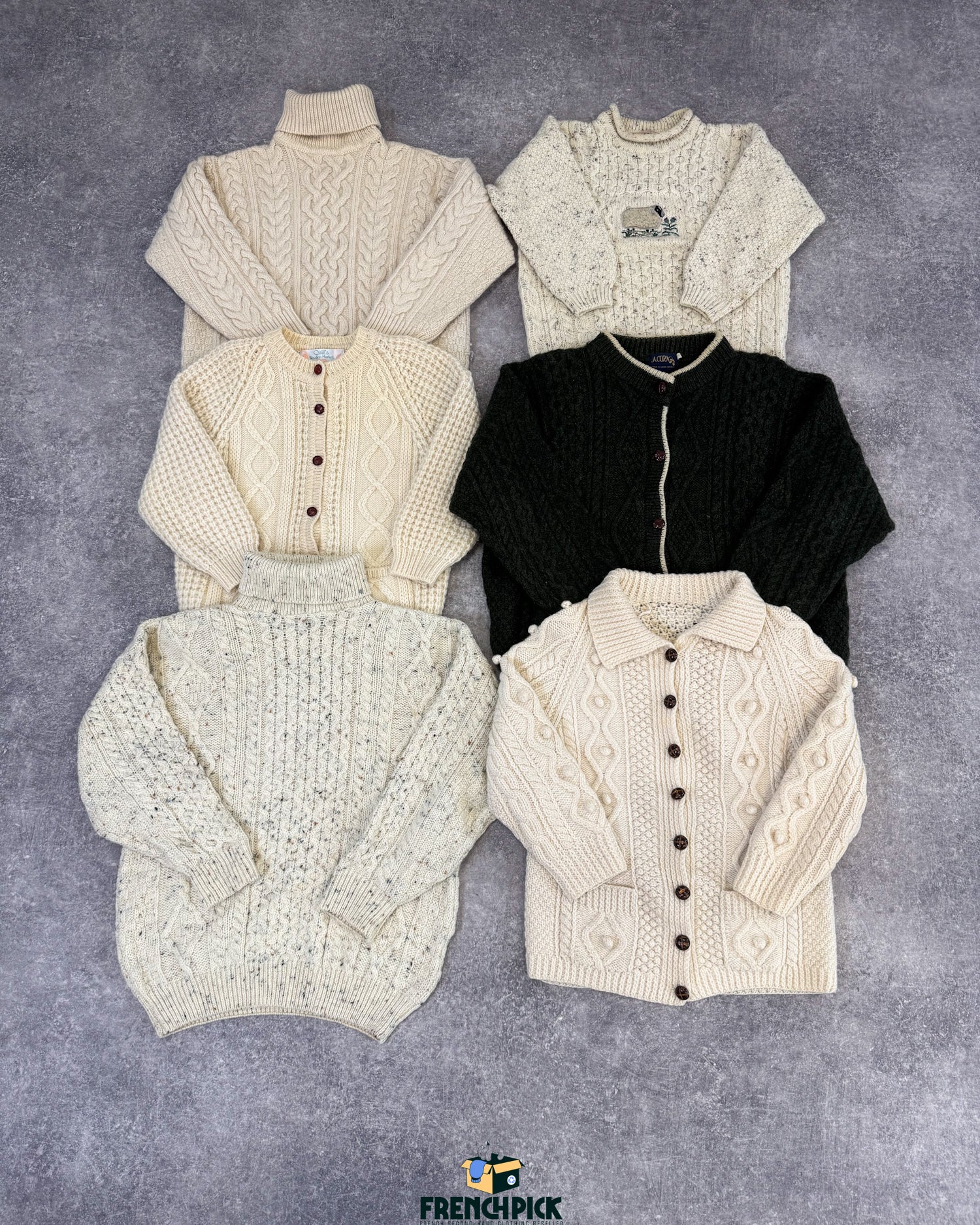 Pull-irlandais-laine-mouton-femme-homme-moderne-vintage-vetement-grossiste-friperie-wholesaler-seconde-main-marque-occasion-textile-piece-80-90-2000-2010-french-pick