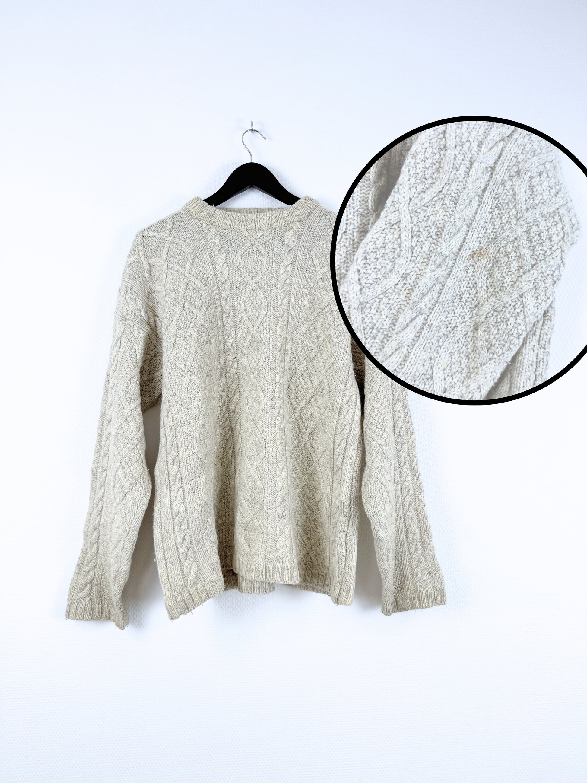 grade-b-pulls-vintage-homme-femme-vintage-80-90-vetement-grossiste-friperie-wholesaler-seconde-main-marque-occasion-textile-piece-80-90-2000-2010-french-pick-reseller-vinted