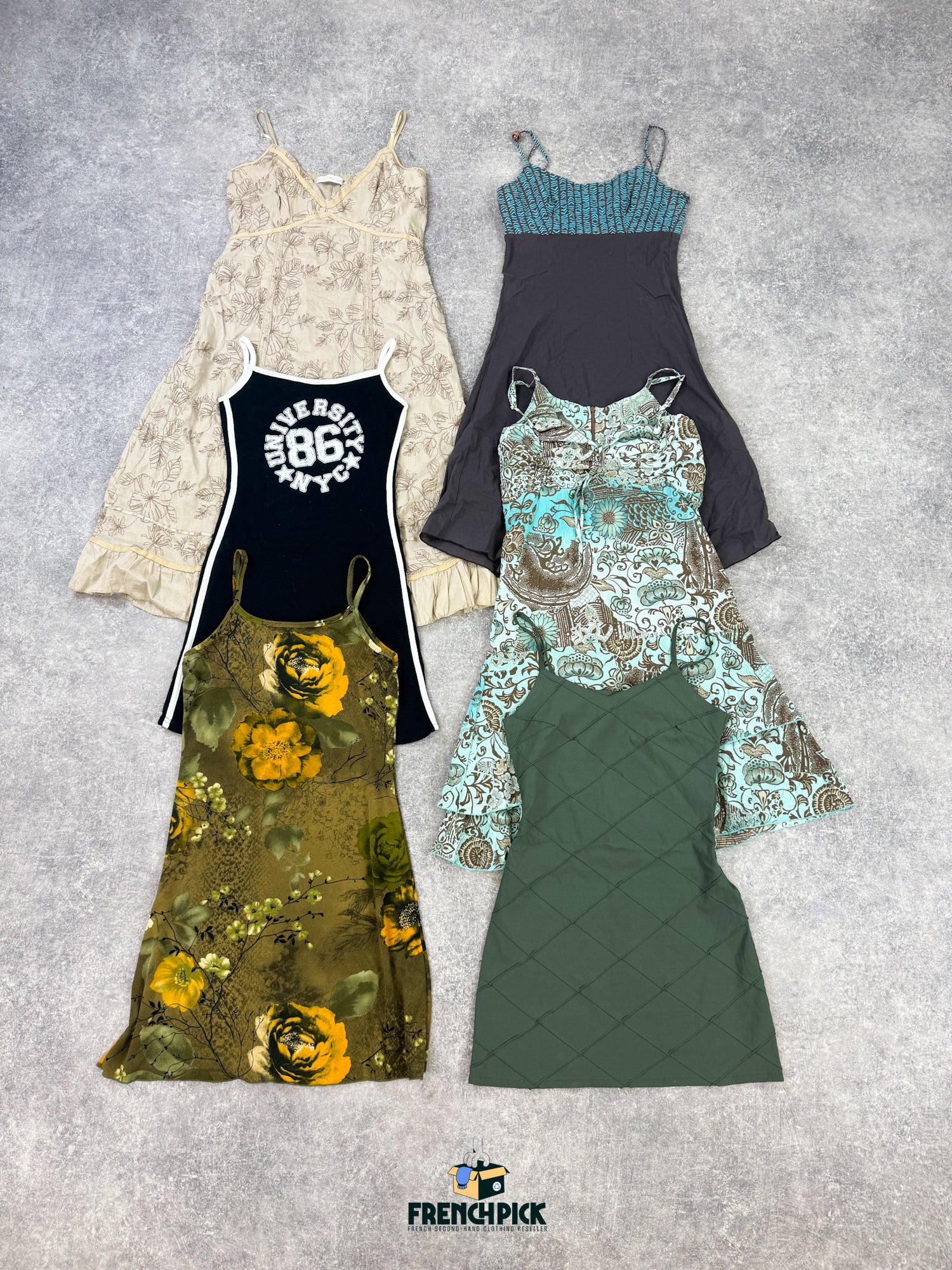 robe-vintage-a-bretelles-femme-unie-a-motifs-ete-hiver-vetement-grossiste-friperie-wholesaler-seconde-main-marque-occasion-textile-piece-80-90-2000-2010-french-pick