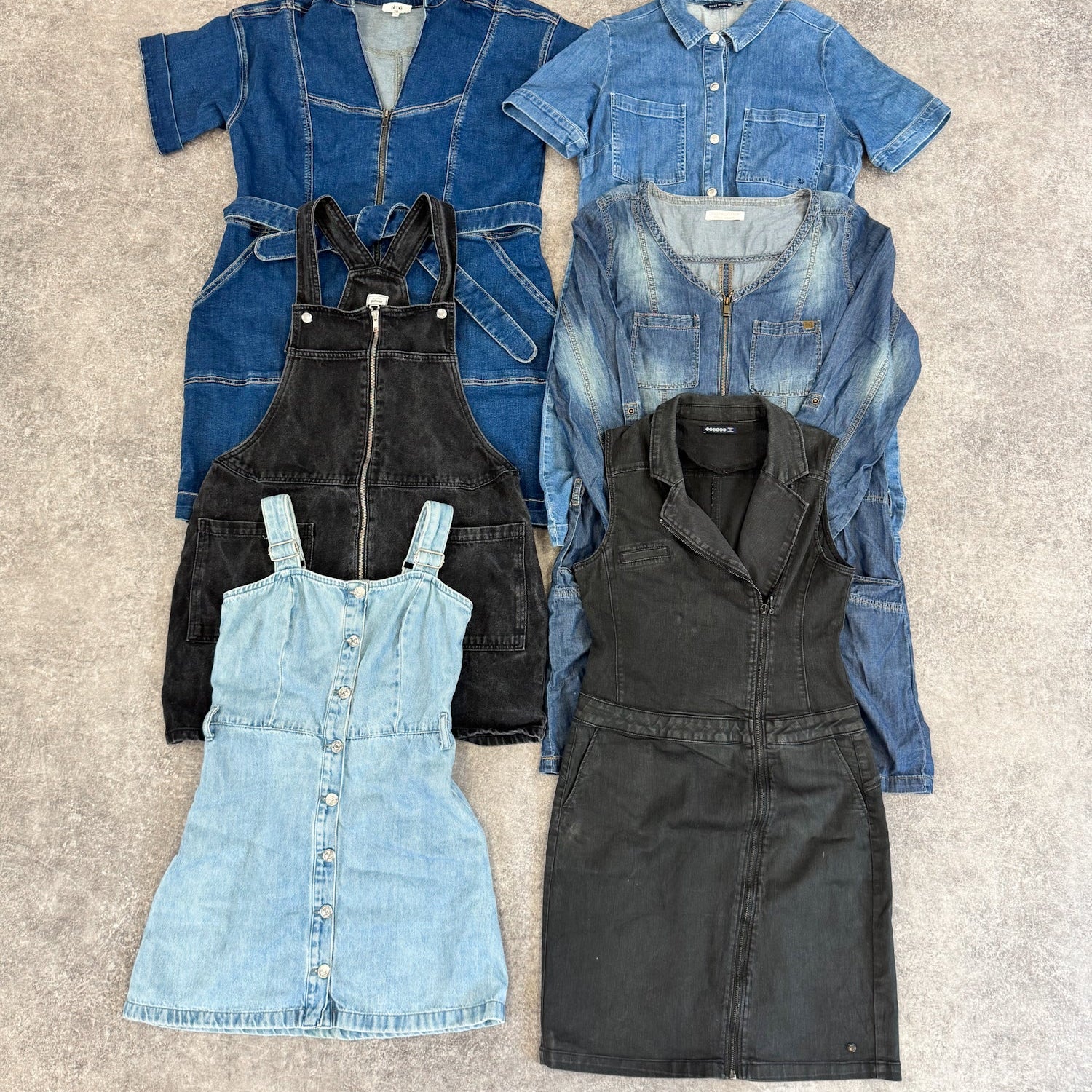 robe-en-jean-femme-moderne-vetement-grossiste-friperie-wholesaler-seconde-main-occasion-textile-piece-80-90-2000-2010-french-pick