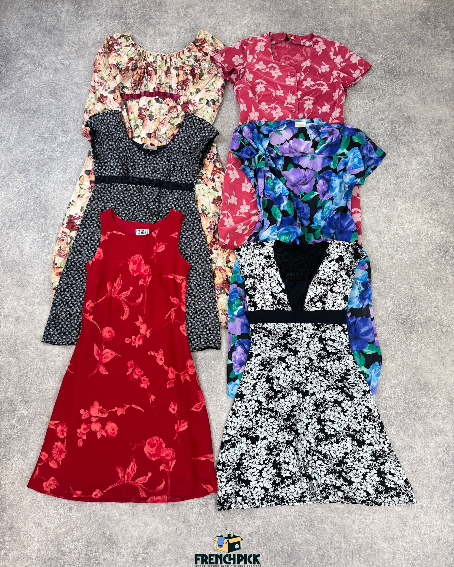 robe-vintage-fleurs-fleurie-femme-unie-a-motifs-ete-hiver-vetement-grossiste-friperie-wholesaler-seconde-main-marque-occasion-textile-piece-80-90-2000-2010-Y2K-french-pick