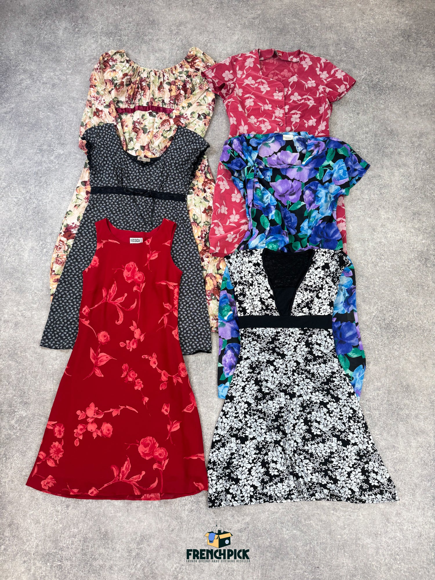 robe-vintage-fleurs-fleurie-femme-unie-a-motifs-ete-hiver-vetement-grossiste-friperie-wholesaler-seconde-main-marque-occasion-textile-piece-80-90-2000-2010-Y2K-french-pick