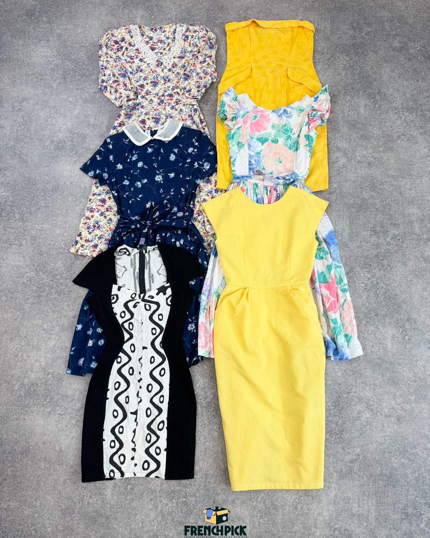 robe-retro-annees-70-vintage-femme-unie-a-motifs-ete-hiver-vetement-grossiste-friperie-wholesaler-seconde-main-marque-occasion-textile-piece-80-90-2000-2010-Y2K-french-pick