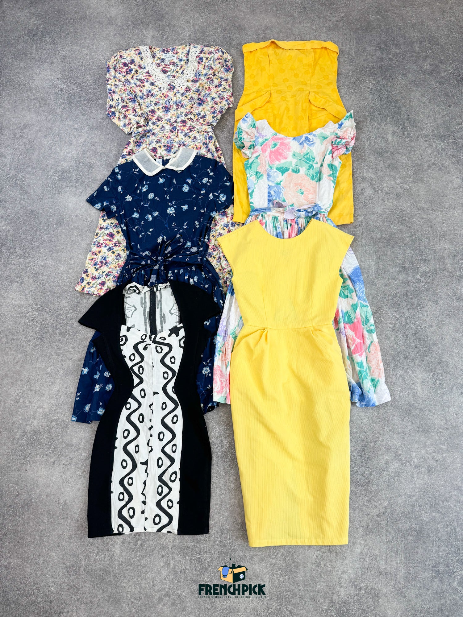 robe-retro-annees-70-vintage-femme-unie-a-motifs-ete-hiver-vetement-grossiste-friperie-wholesaler-seconde-main-marque-occasion-textile-piece-80-90-2000-2010-Y2K-french-pick