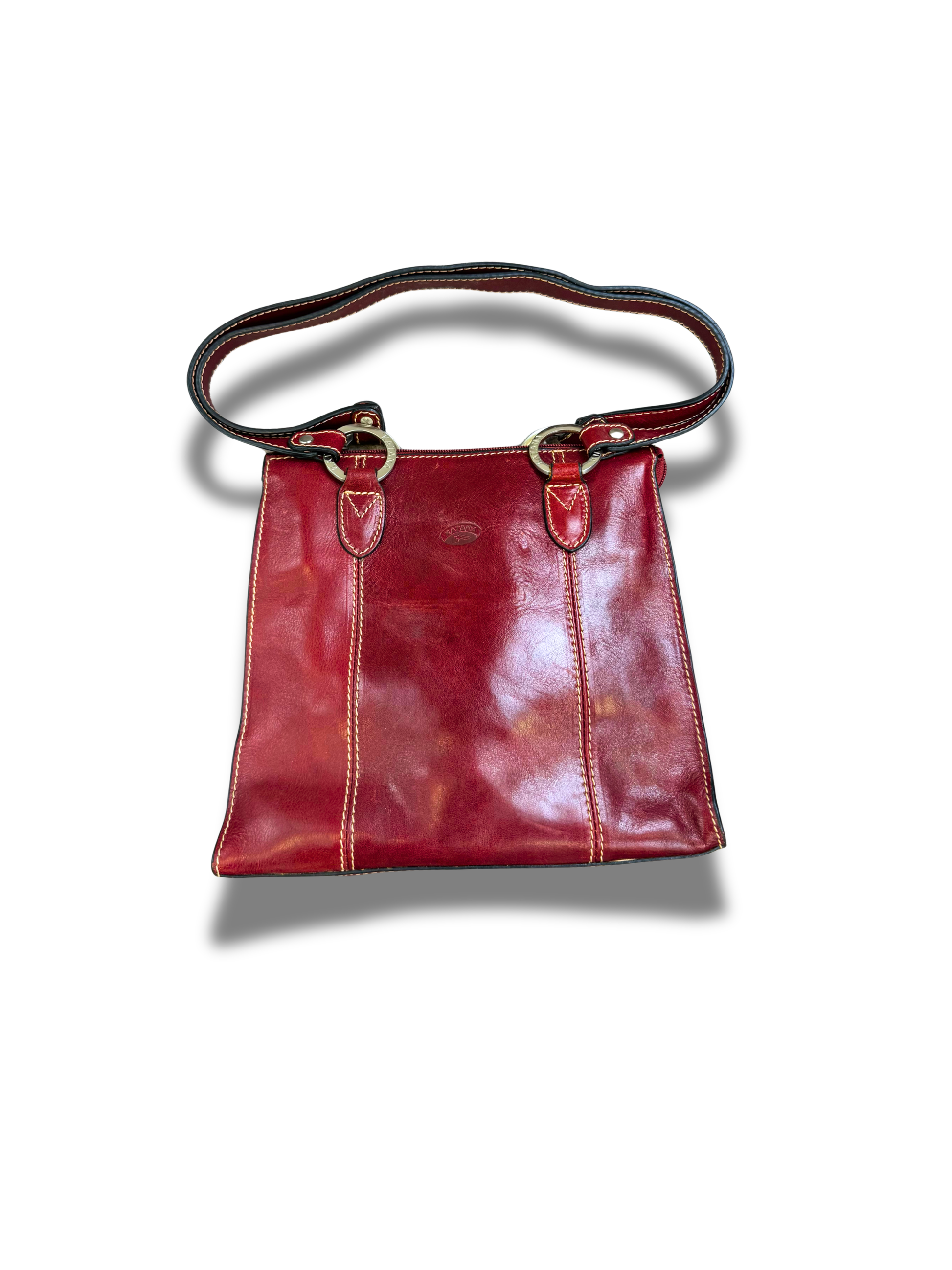 sac-a-main-cuir-marque-maroquinerie-homme-femme-vintage-moderne-vetements-vintage-moderne-grossiste-friperie-fripe-wholesaler-seconde-main-marque-occasion-textile-piece-annees-80-90-2000-2010-french-pick-reseller-vinted-reseller-vinted-vente-en-ligne