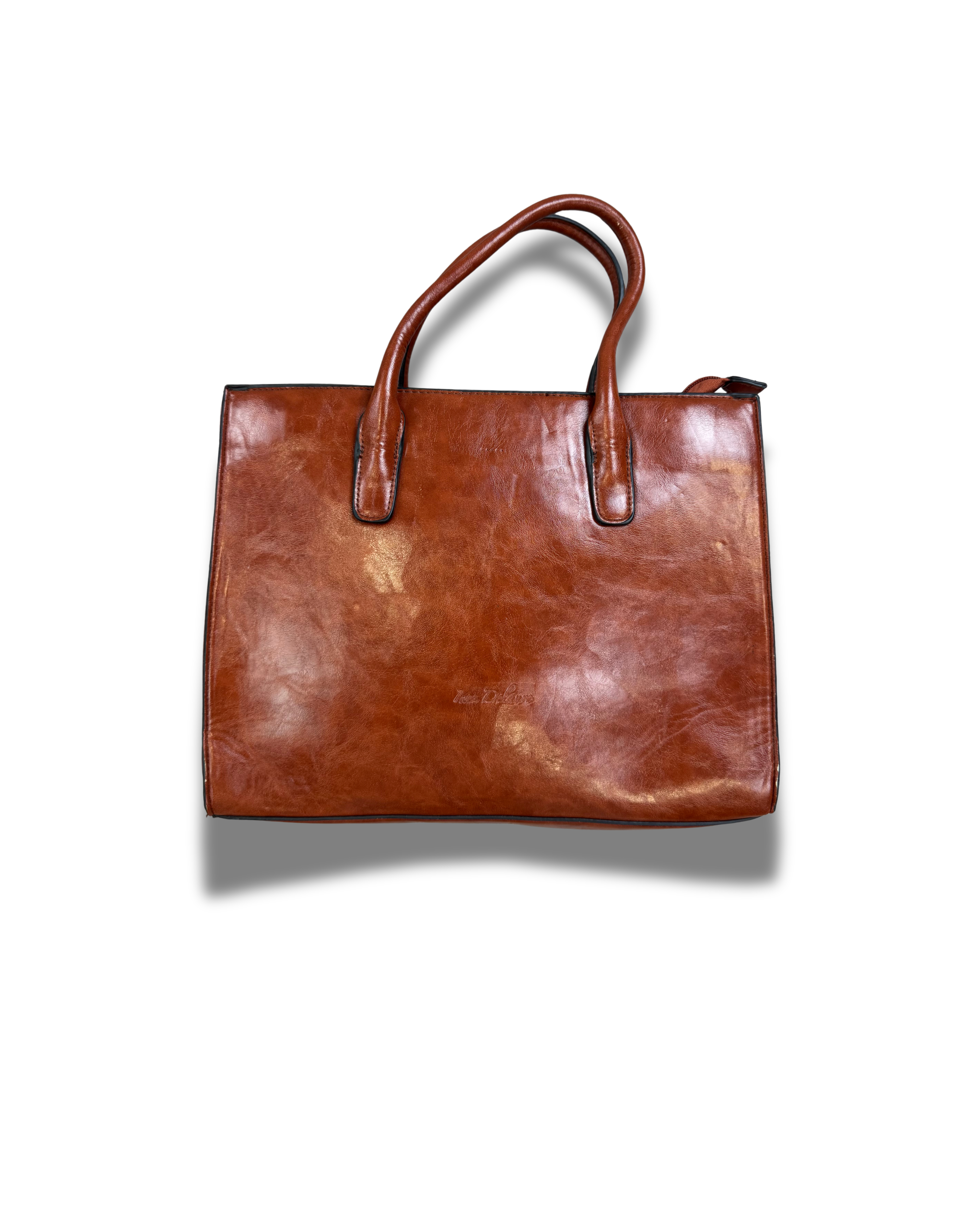 sac-a-main-moderne-cuir-maroquinerie-homme-femme-vintage-moderne-vetements-vintage-moderne-grossiste-friperie-fripe-wholesaler-seconde-main-marque-occasion-textile-piece-annees-80-90-2000-2010-french-pick-reseller-vinted-reseller-vinted-vente-en-ligne