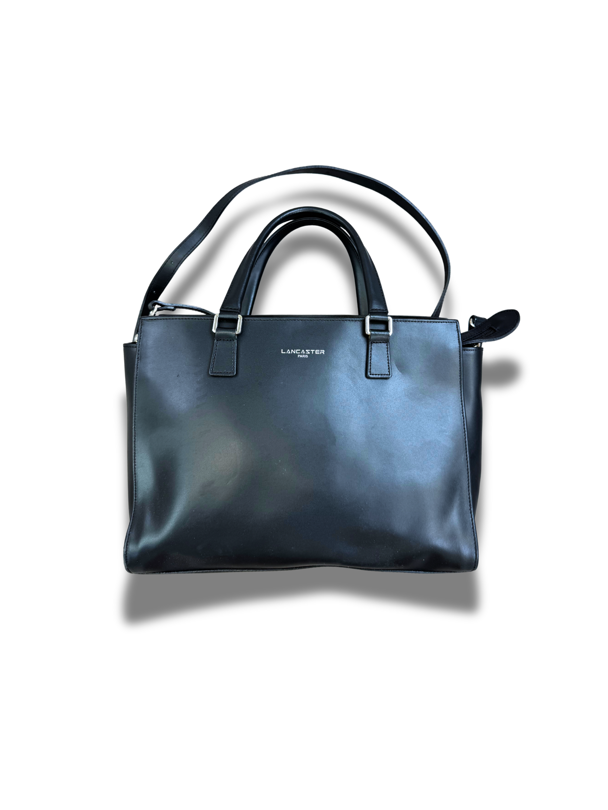 sac-a-main-cuir-marque-brand-maroquinerie-lancaster-paul-marius-mac-douglas-tommy-hilfiger-femme-vintage-moderne-vetements-vintage-moderne-grossiste-friperie-fripe-wholesaler-seconde-main-marque-occasion-textile-piece-annees-80-90-2000-2010-french-pick-reseller-vinted-reseller-vinted-vente-en-ligne