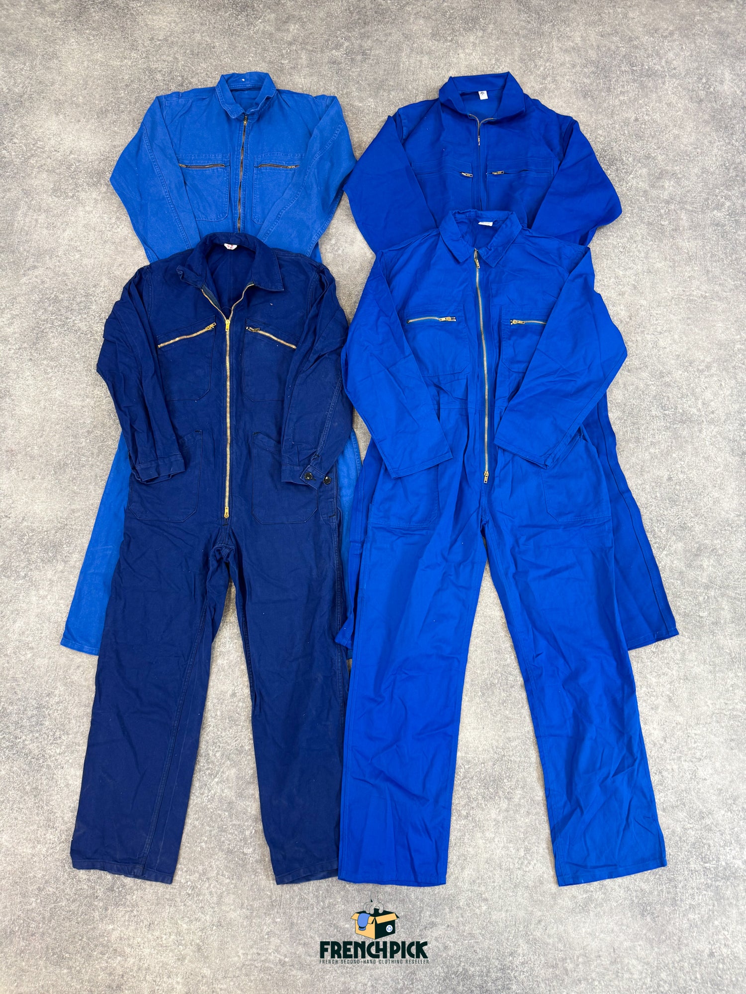 Salopette-combinaison-bleu-de-travail-chantier-homme-femme-vintage-moderne-80-90-vetement-grossiste-friperie-wholesaler-seconde-main-marque-occasion-textile-piece-80-90-2000-2010-french-pick