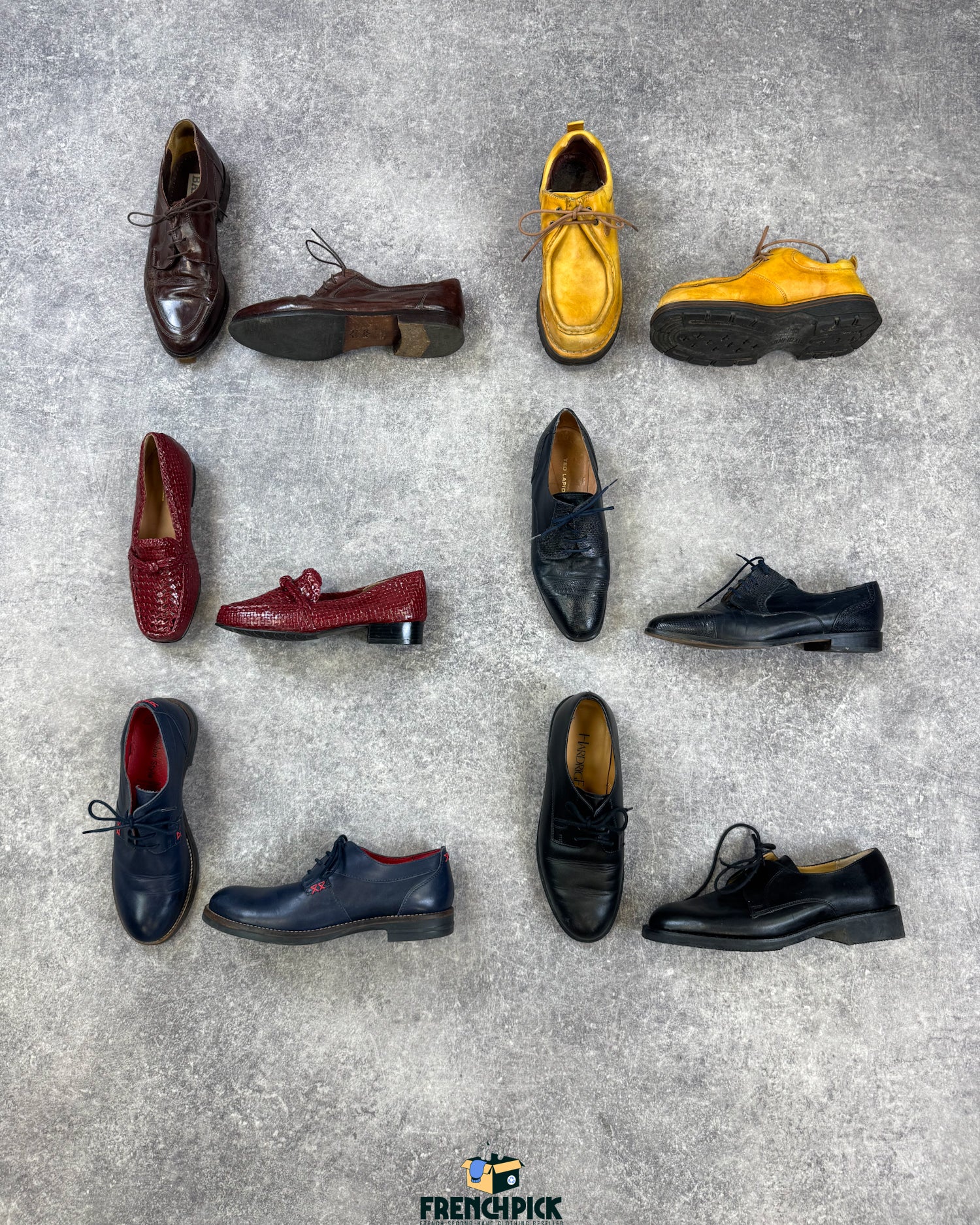 chaussures-a-talons-escarpins-compenses-toile-cuir-soiree-ballerines-femme-moderne-vetement-grossiste-friperie-wholesaler-seconde-main-marque-occasion-textile-piece-80-90-2000-2010-french-pick