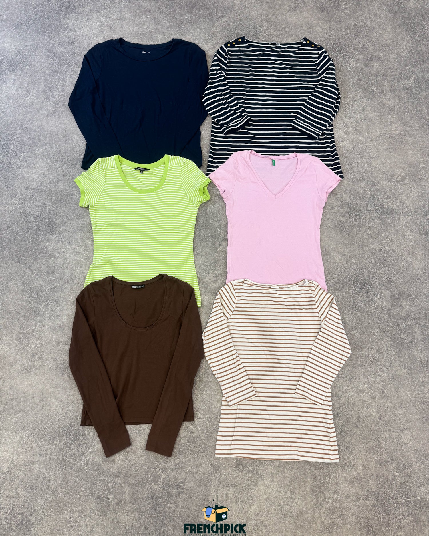 top-t-shirt-femme-moderne-vetement-grossiste-friperie-wholesaler-seconde-main-marque-occasion-textile-piece-80-90-2000-2010-french-pick