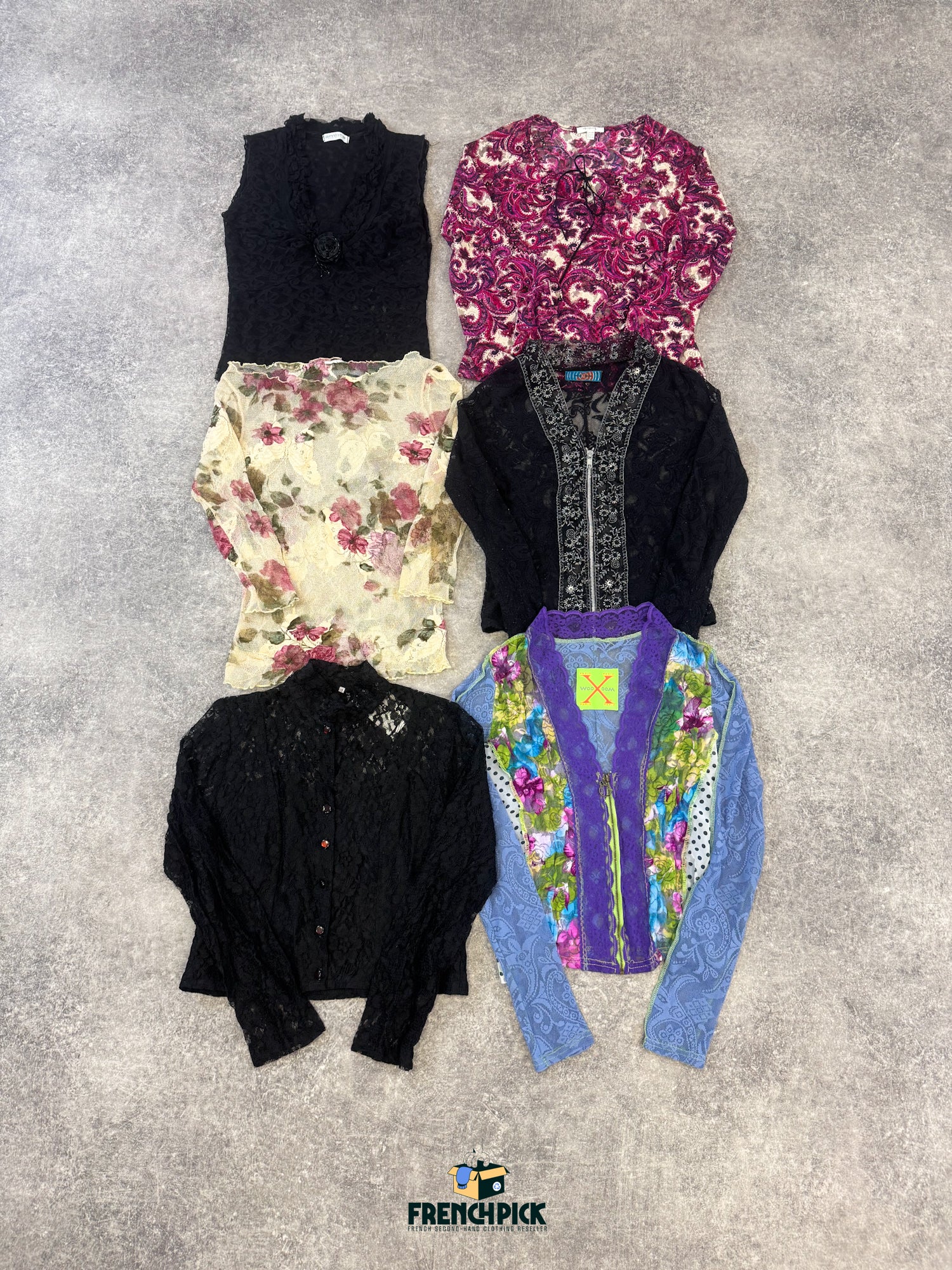 top-en-dentelle-femme-vintage-vetement-grossiste-friperie-wholesaler-seconde-main-marque-occasion-textile-piece-annees-80-90-2000-2010-french-pick