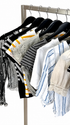 Mix-vetements-tops-t-shirts-hauts-femme-marques-moderne-ete-hiver-vetement-vintage-grossiste-friperie-wholesaler-seconde-main-marque-occasion-revente-textile-piece-80-90-2000-2010-Y2K-french-pick-reseller-vinted