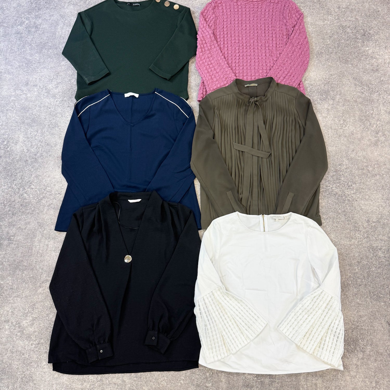 top-t-shirt-femme-moderne-vetement-grossiste-friperie-wholesaler-seconde-main-marque-occasion-textile-piece-80-90-2000-2010-french-pick