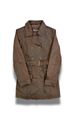 manteau-trench-ceinture-taille-ceintre-long-grand-vintage-y2k-homme-femme-moderne-vetement-grossiste-friperie-wholesaler-seconde-main-marque-occasion-textile-piece-annees-80-90-2000-2010-french-pick-reseller-vinted-vente-en-ligne