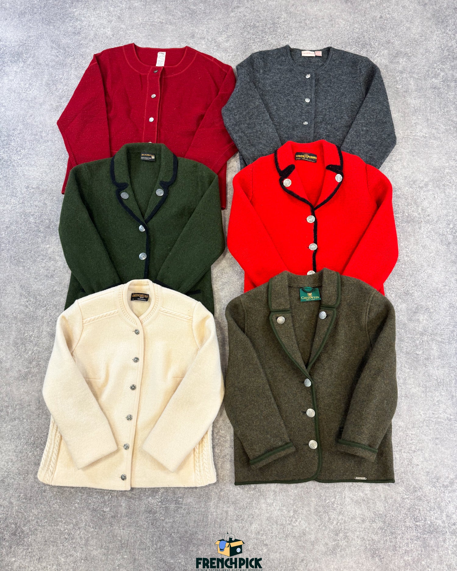 veste-autrichienne-laine-hiver-femme-vintage-vetement-grossiste-friperie-wholesaler-seconde-main-marque-occasion-textile-piece-annees-80-90-2000-2010-french-pick