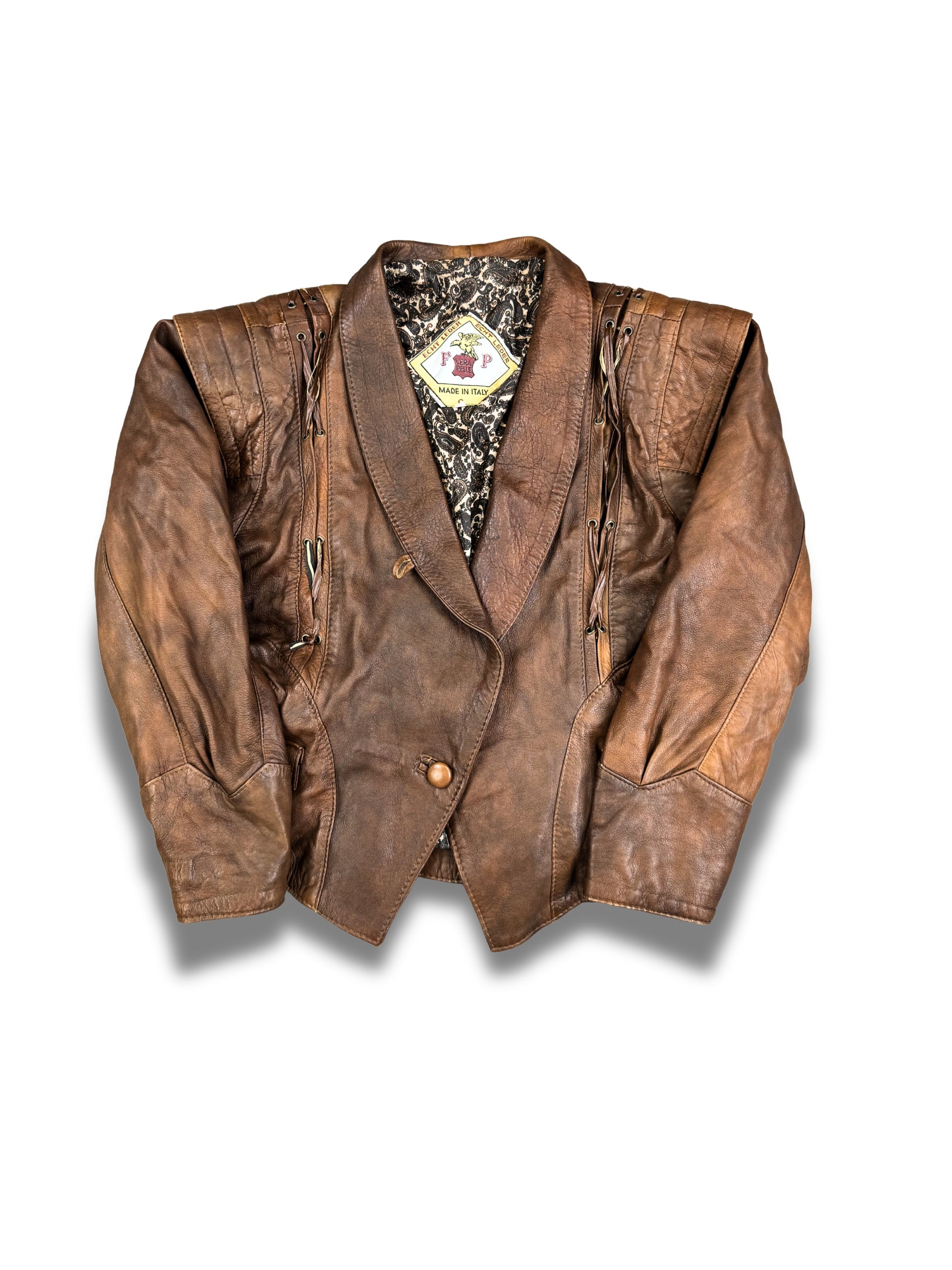 cuirs-veste-oversize-manteau-veste-en-cuir-blazer-vintage-vrai-cuir-de-vache-daim-patine-ancien-femme-vintage-vetements-femme-vintage-vetement-grossiste-friperie-wholesaler-seconde-main-marque-occasion-textile-piece-annees-80-90-2000-2010-french-pick-reseller-vinted-reseller-vinted-vente-en-ligne