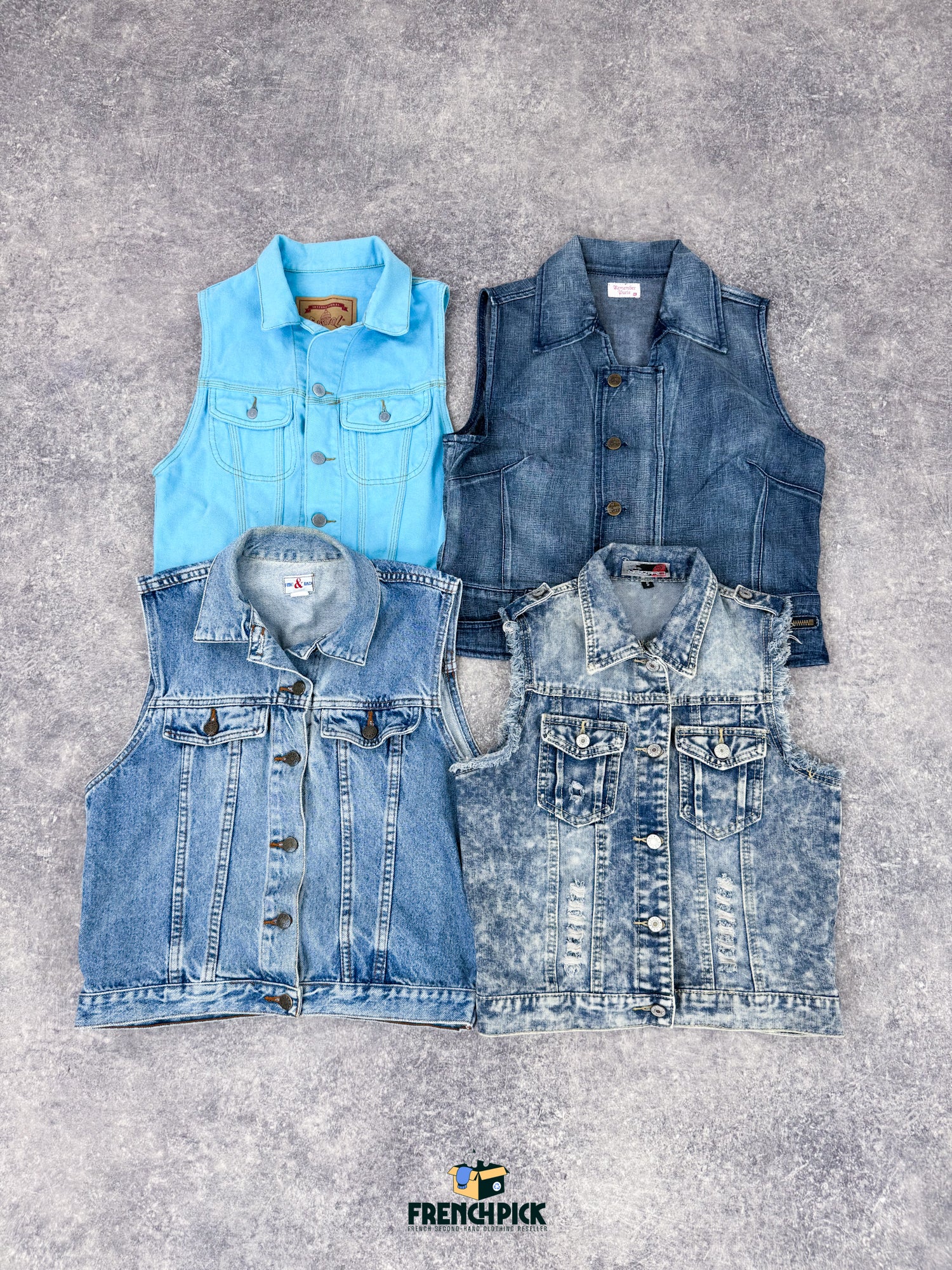 veste-en-jean-denim-femme-vetements-motifs-couleurs-annees-annees-80-90-style-printemps-ete-grossiste-vintage-moderne-vetement-friperie-wholesaler-seconde-main-80-90-2000-2010-french-pick-reseller-vinted