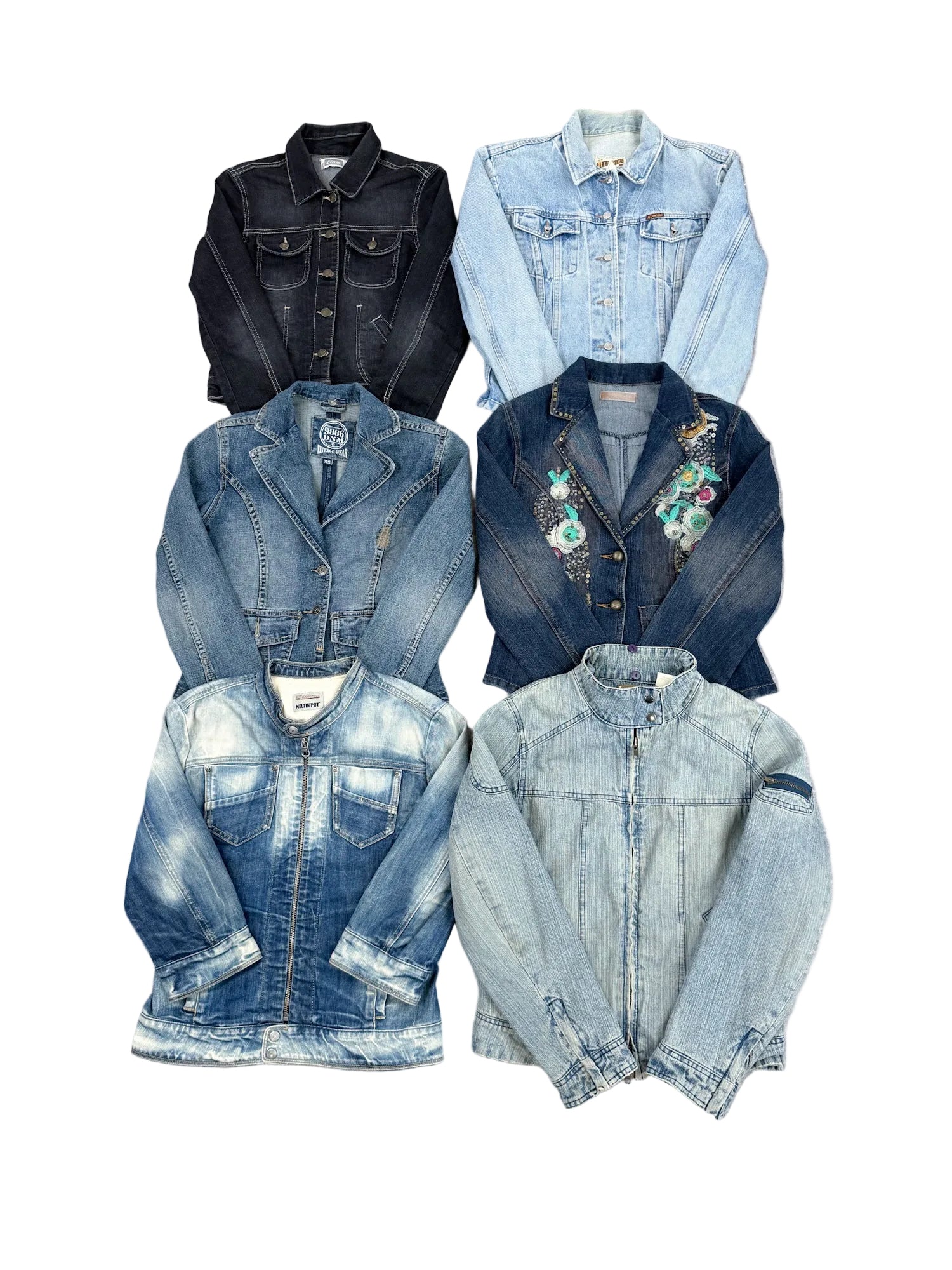 veste-en-jean-deni-femme-court-crop-cropped-vetements-motifs-couleurs-annees-2000-Y2K-style-printemps-ete-grossiste-vintage-moderne-vetement-friperie-wholesaler-seconde-main-80-90-2000-2010-french-pick-reseller-vinted