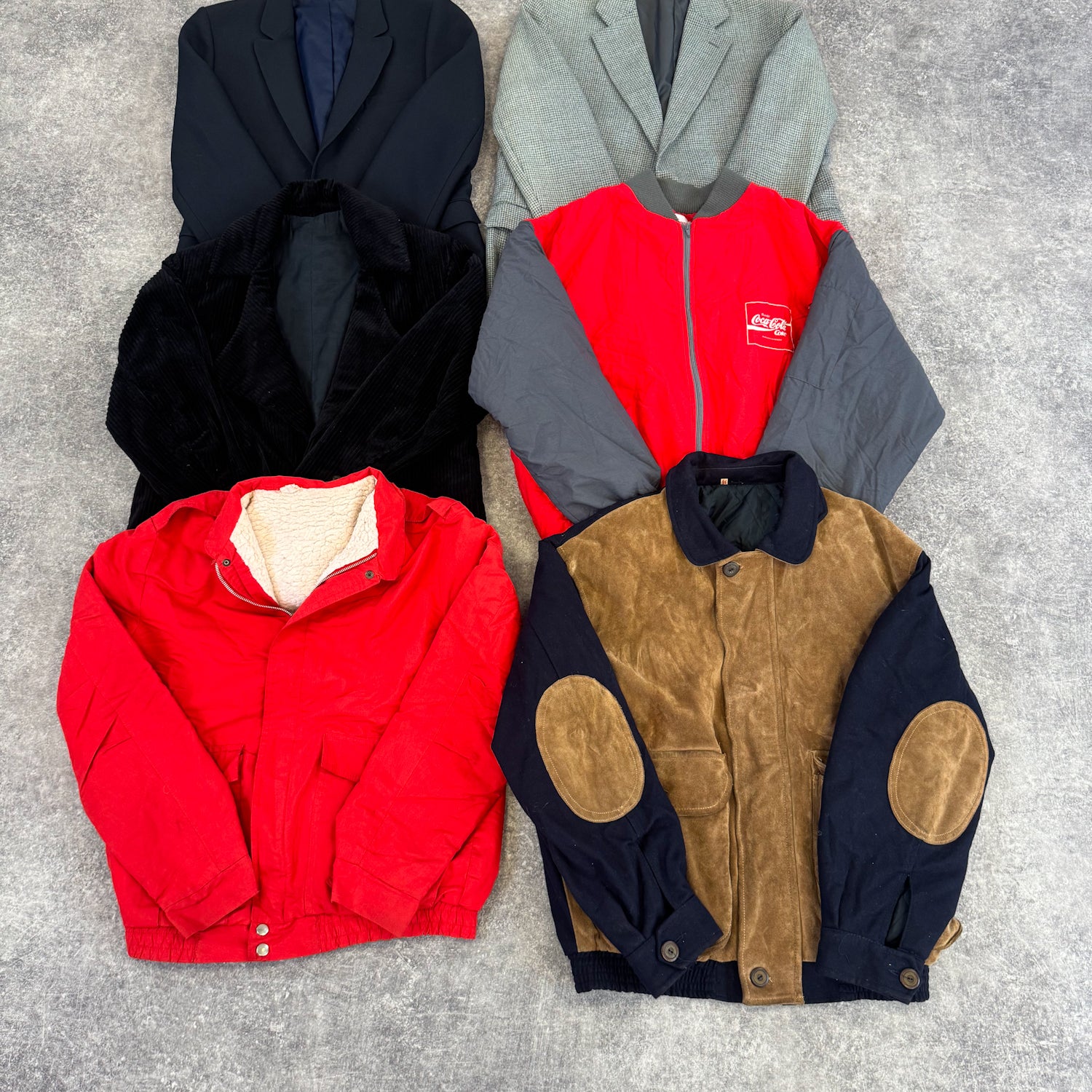 veste-retro-annees-50-60-70-homme-vintage-vetement-grossiste-friperie-wholesaler-seconde-main-marque-occasion-textile-piece-annees-80-90-2000-2010-french-pick