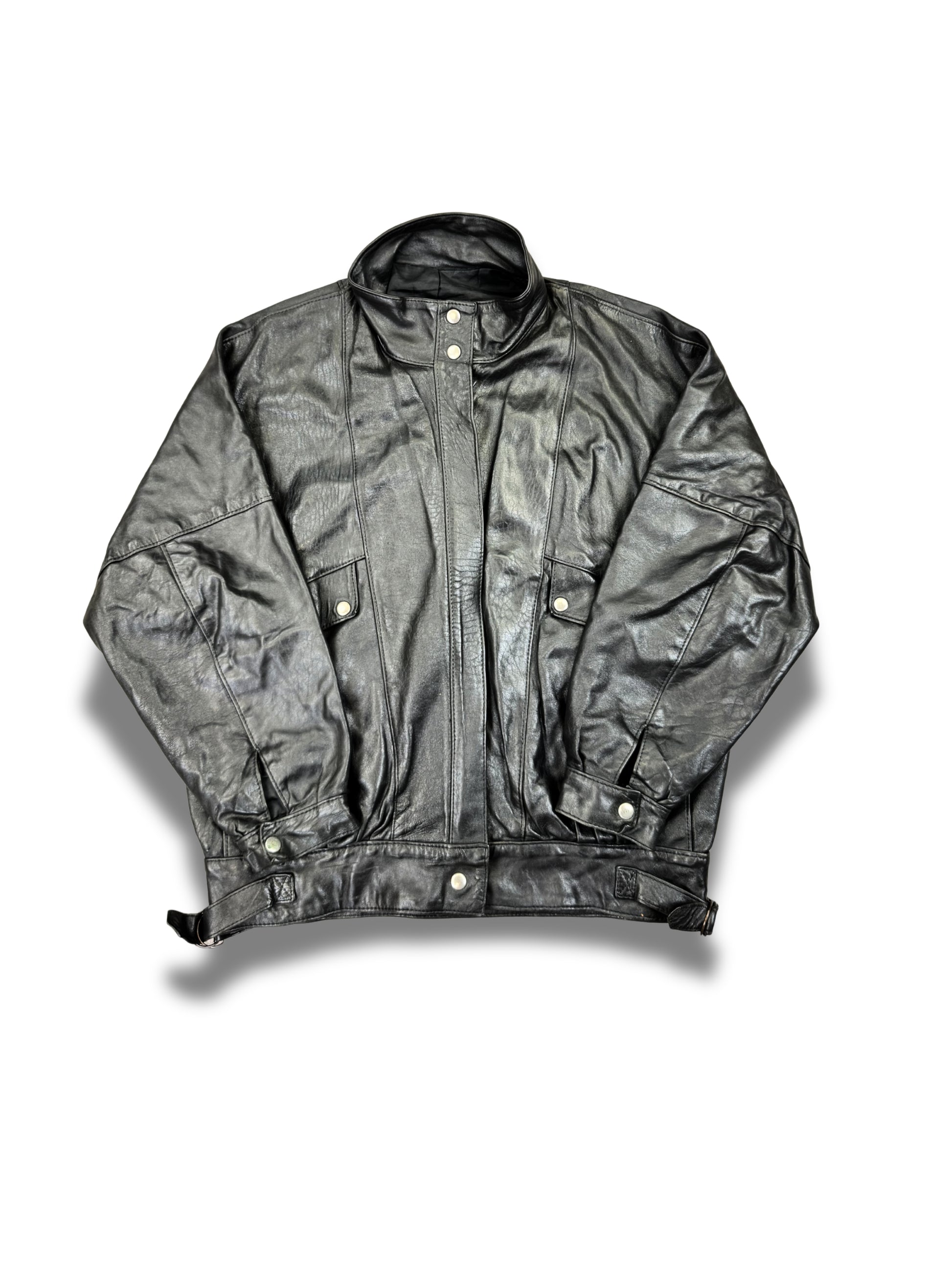 cuirs-veste-en-cuir-style-biker-moto-racing-daim-blazer-vintage-vrai-cuir-de-vache-daimpatine-ancien-homme-femme-vintage-vetements-homme-vintage-vetement-grossiste-friperie-wholesaler-seconde-main-marque-occasion-textile-piece-annees-80-90-2000-2010-french-pick-reseller-vinted-reseller-vinted-vente-en-ligne