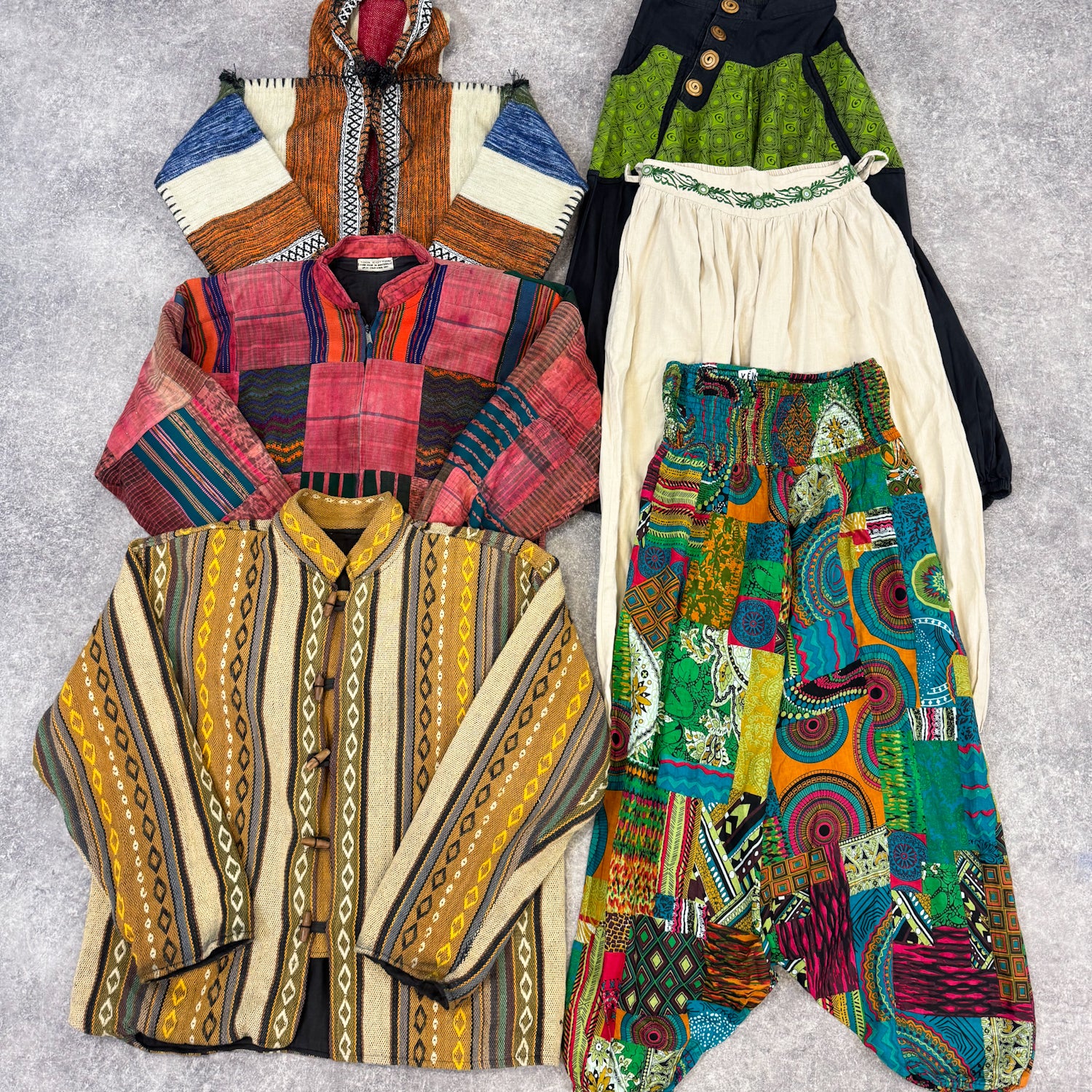 Magasin Vetement Vente Habits Occasion Dépôt Vente Revente