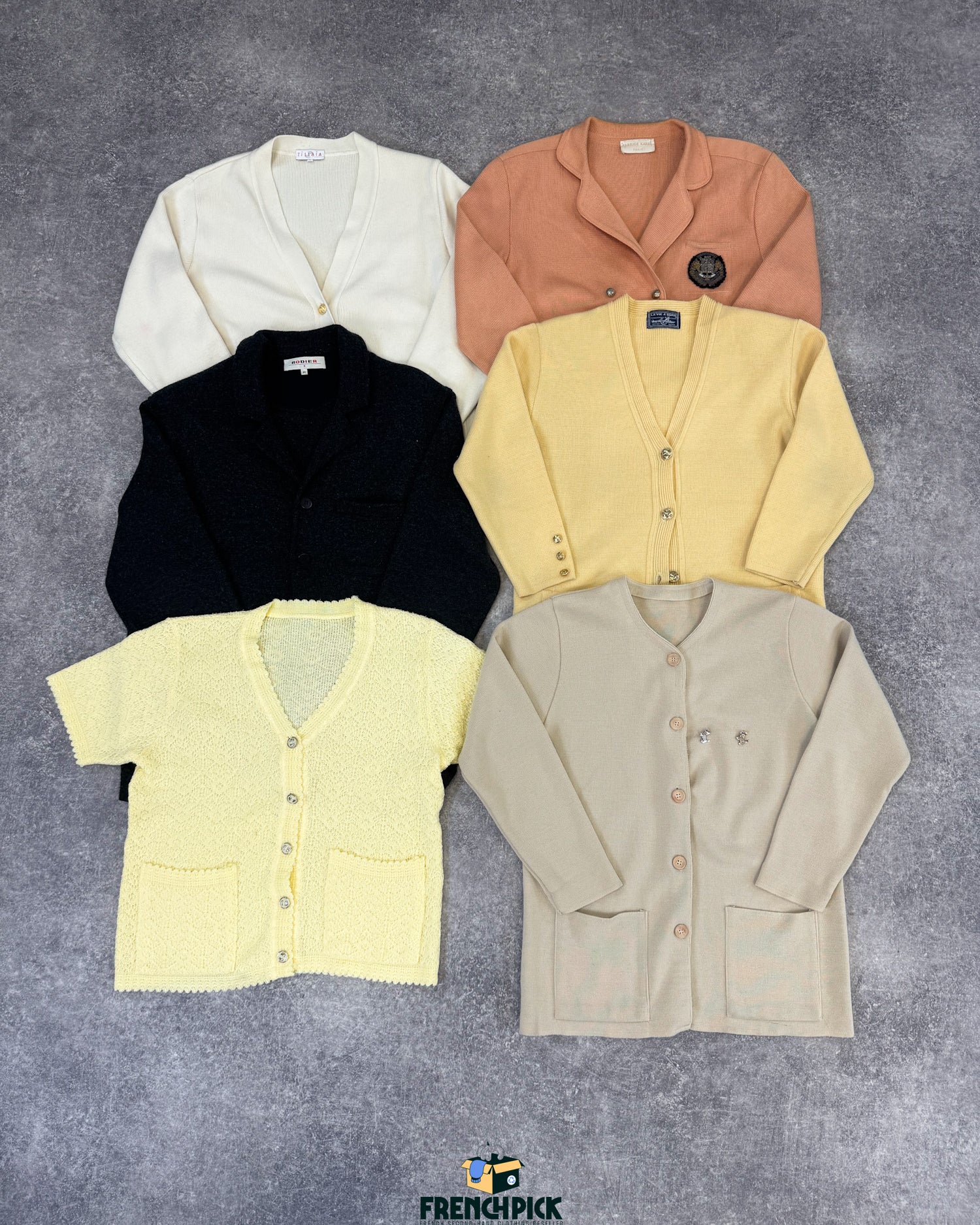 cardigan-poches-laine-femme-moderne-vintage-vetement-grossiste-friperie-wholesaler-seconde-main-marque-occasion-textile-piece-80-90-2000-2010-french-pick