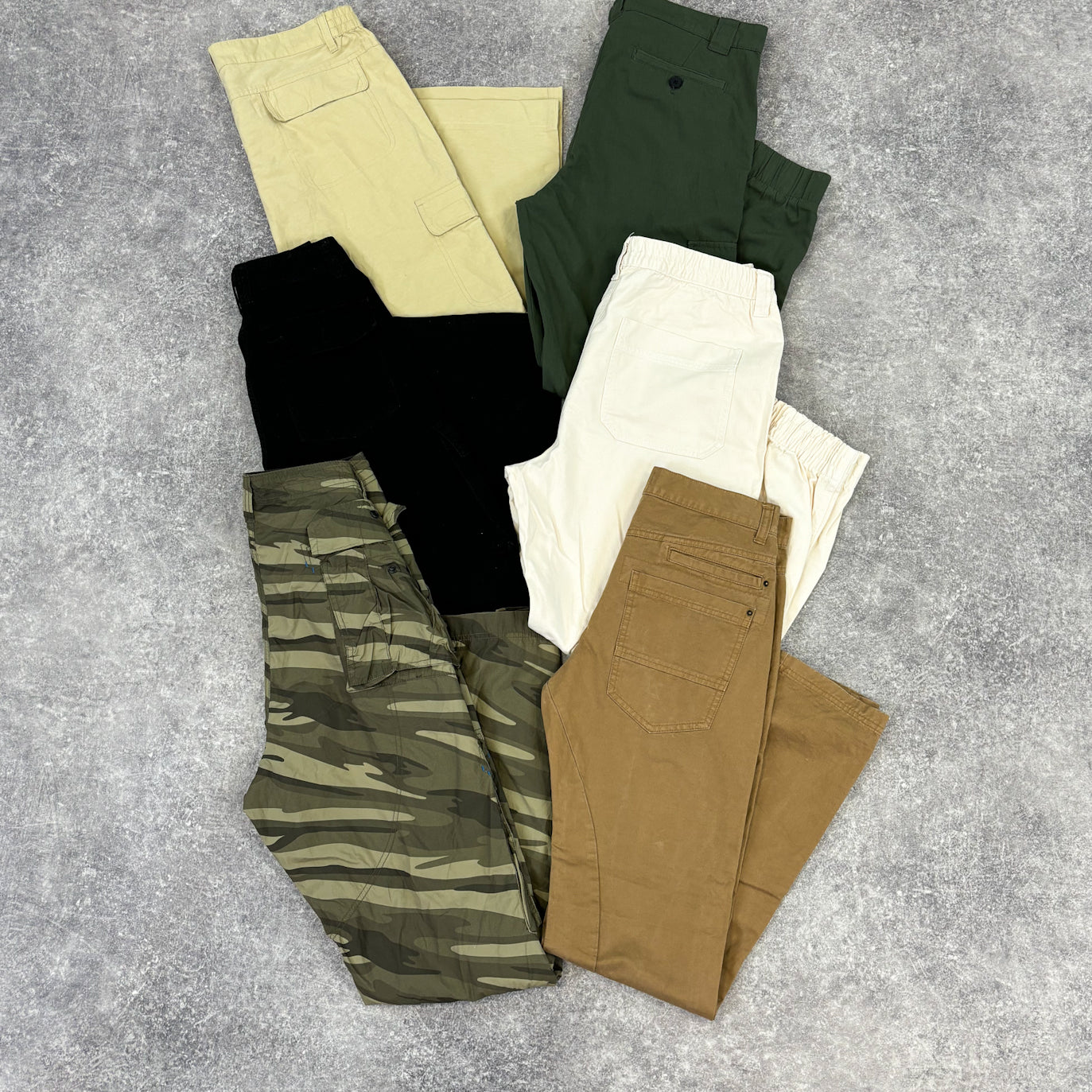 cargo-pantalon-technique-seconde-main-grossiste-vintage-vetement-fripe-wholesale-style-annee-80-90-2000-2010