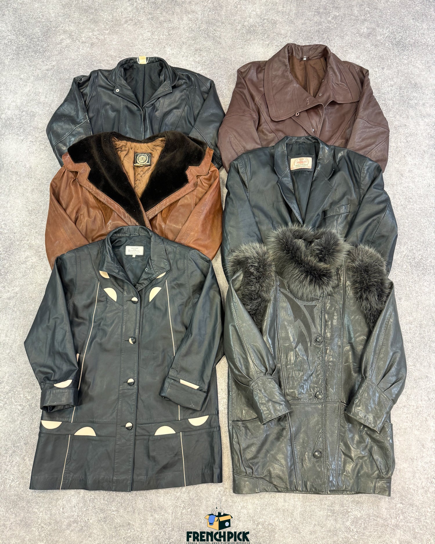 manteau-cuir-femme-grossiste-vintage-vetement-friperie-wholesaler-seconde-main-80-90-2000-2010