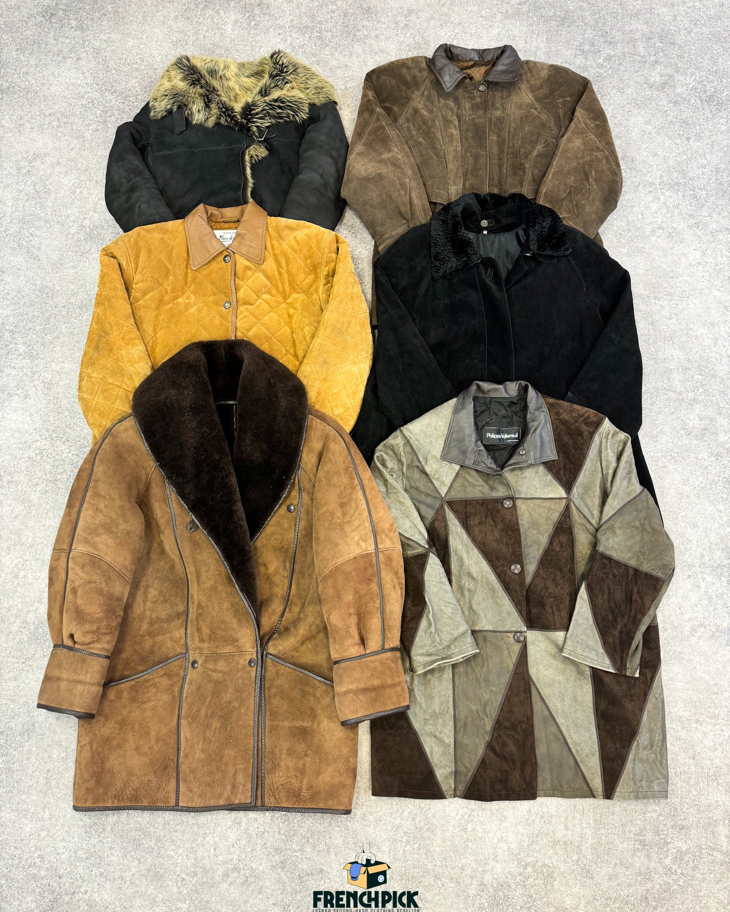 manteau-peau-retournee-femme-grossiste-vintage-vetement-friperie-wholesaler-seconde-main-80-90-2000-2010