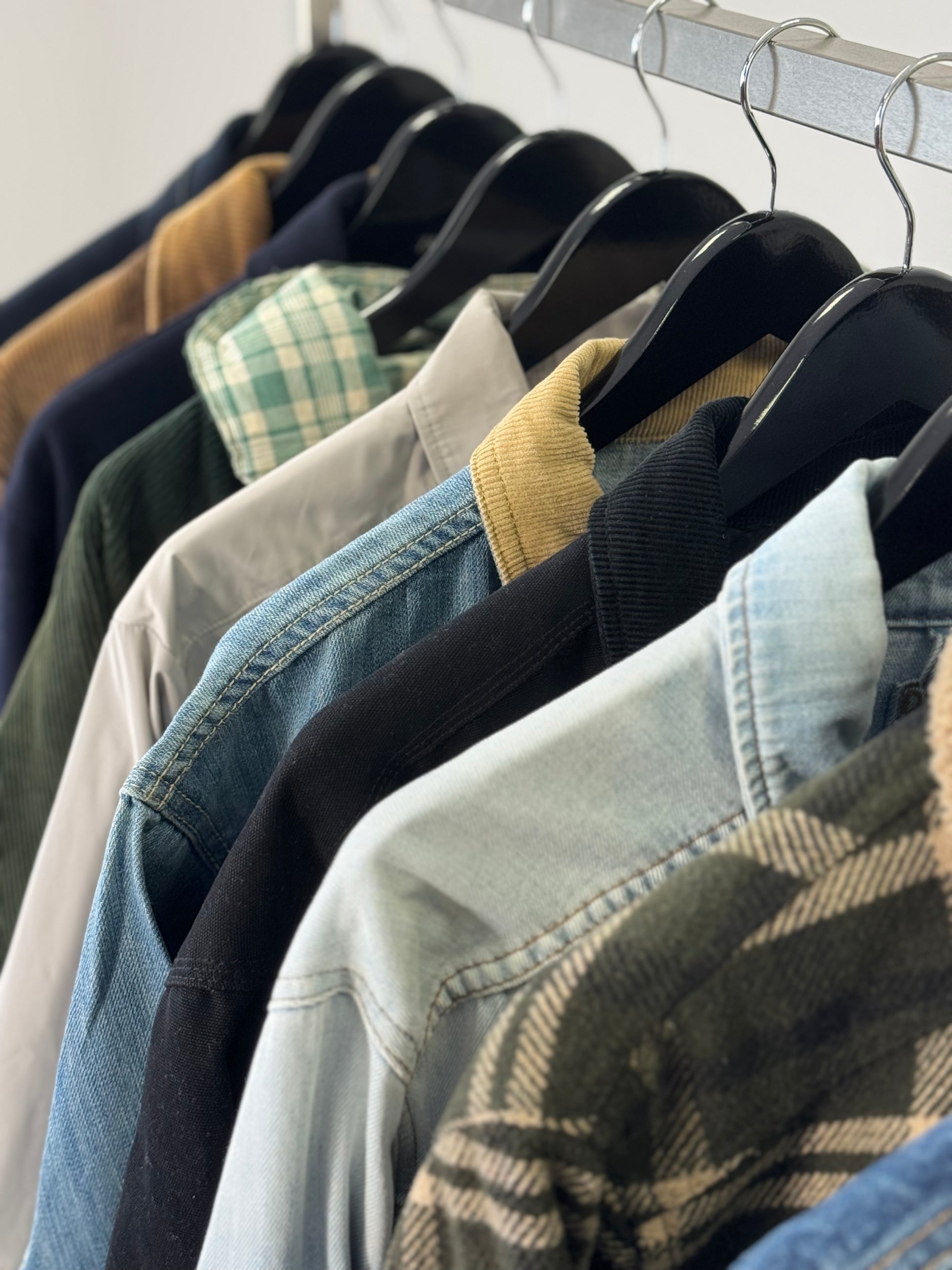 MIX VESTES HOMME MODERNES - 20KG