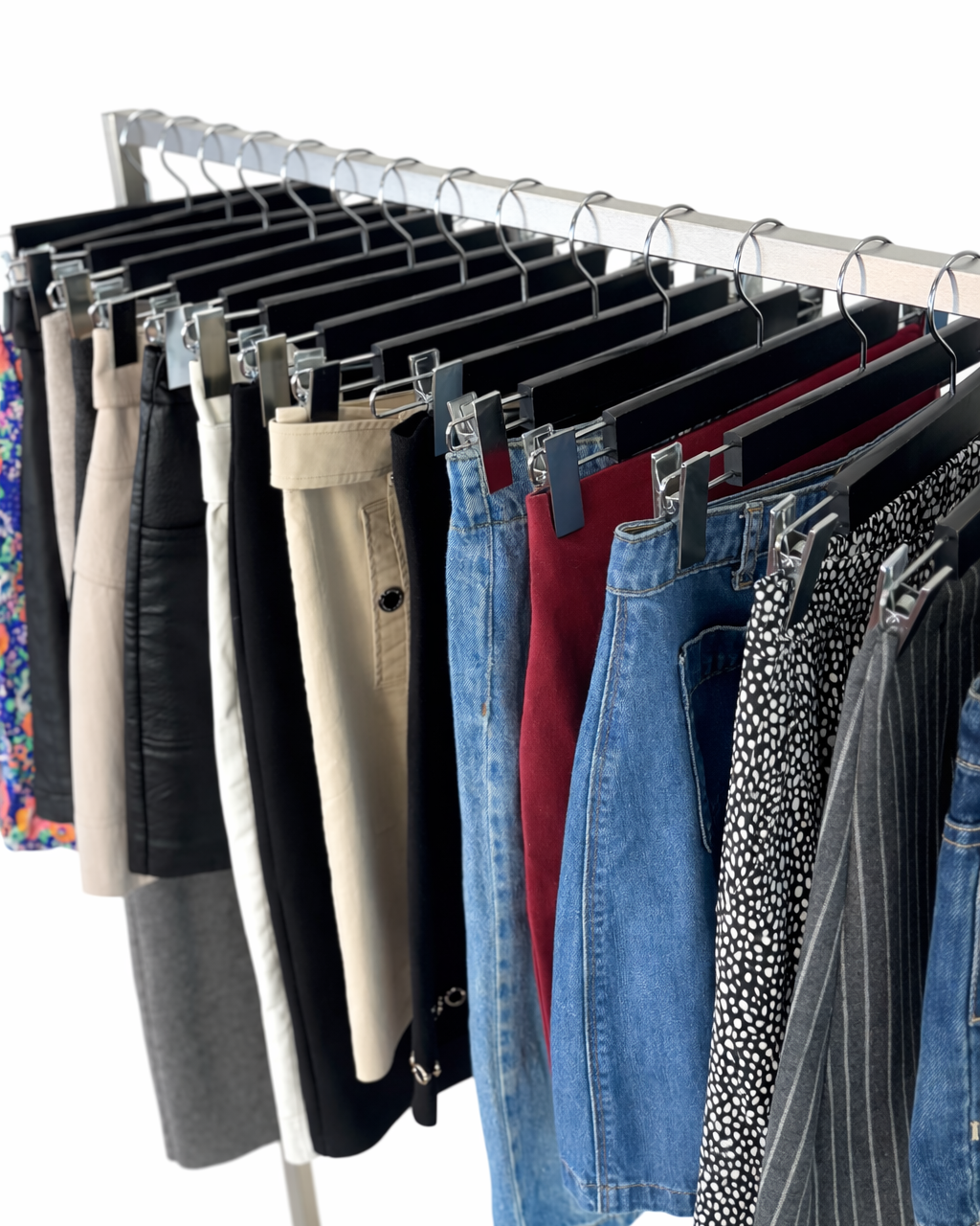 MIX JUPES FEMME MODERNES - 20KG