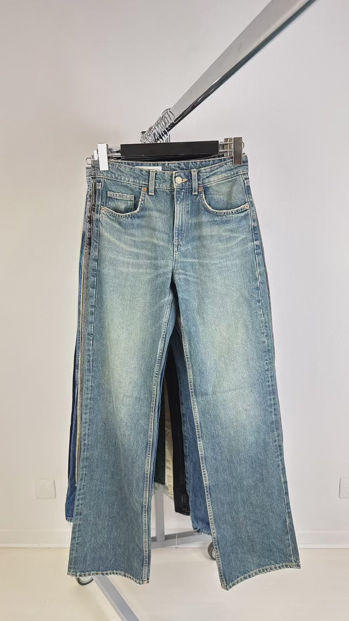 jean-jeans-denim-zara-mango-vetements-ete-femme-vetements-coupe-ajustee-droite-large-oversize-regular-moderne-femme-ete-printemps-automne-hiver-vetement-vintage-grossiste-friperie-wholesaler-seconde-main-marque-occasion-textile-piece-80-90-2000-2010-Y2K-french-pick-reseller-revente-en-ligne
