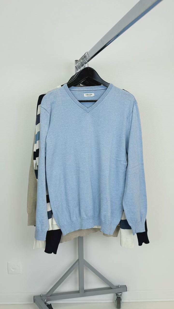 Mix-vetements-pull-cardigan-leger-laine-fin-sweat-homme-vintage-grossiste-friperie-wholesaler-seconde-main-marque-occasion-revente-textile-piece-80-90-2000-2010-Y2K-french-pick-reseller-vinted-revente-en-ligne