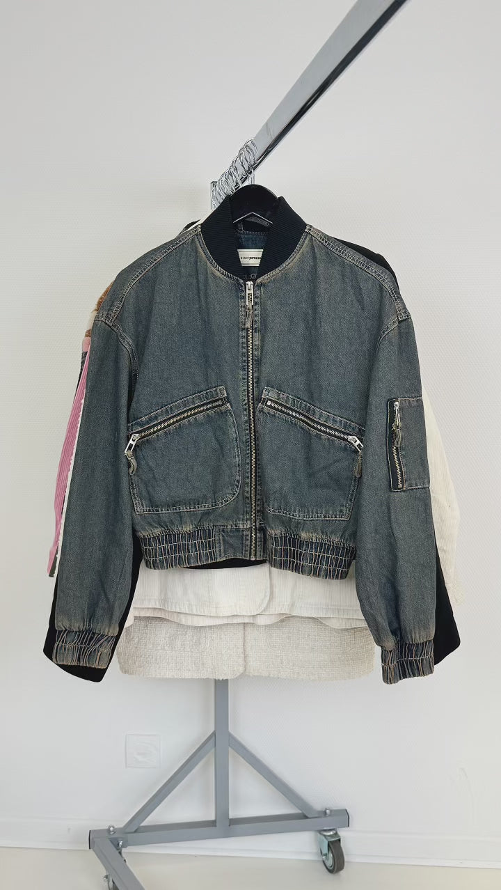 Mix-vestes-femme-vetements-marques-moderne-ete-hiver-vetement-vintage-grossiste-friperie-wholesaler-seconde-main-marque-occasion-revente-textile-piece-80-90-2000-2010-Y2K-french-pick-reseller-vinted