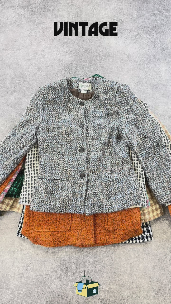 blazer-tweed-veste-femme-marque-laine-moderne-vintage-homme-femme-ete-hiver-vetement-vintage-grossiste-friperie-wholesaler-seconde-main-marque-occasion-revente-textile-piece-80-90-2000-2010-Y2K-french-pick-reseller-vinted-vente-en-ligne