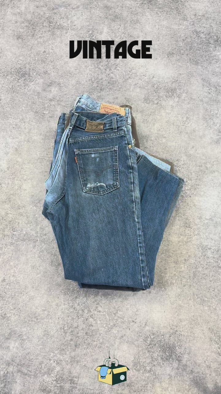 vetement-jean-jeans-levi-s-categorie-b-homme-femme-vintage-80-90-vetement-grossiste-friperie-wholesaler-seconde-main-marque-occasion-textile-piece-80-90-2000-2010-french-pick