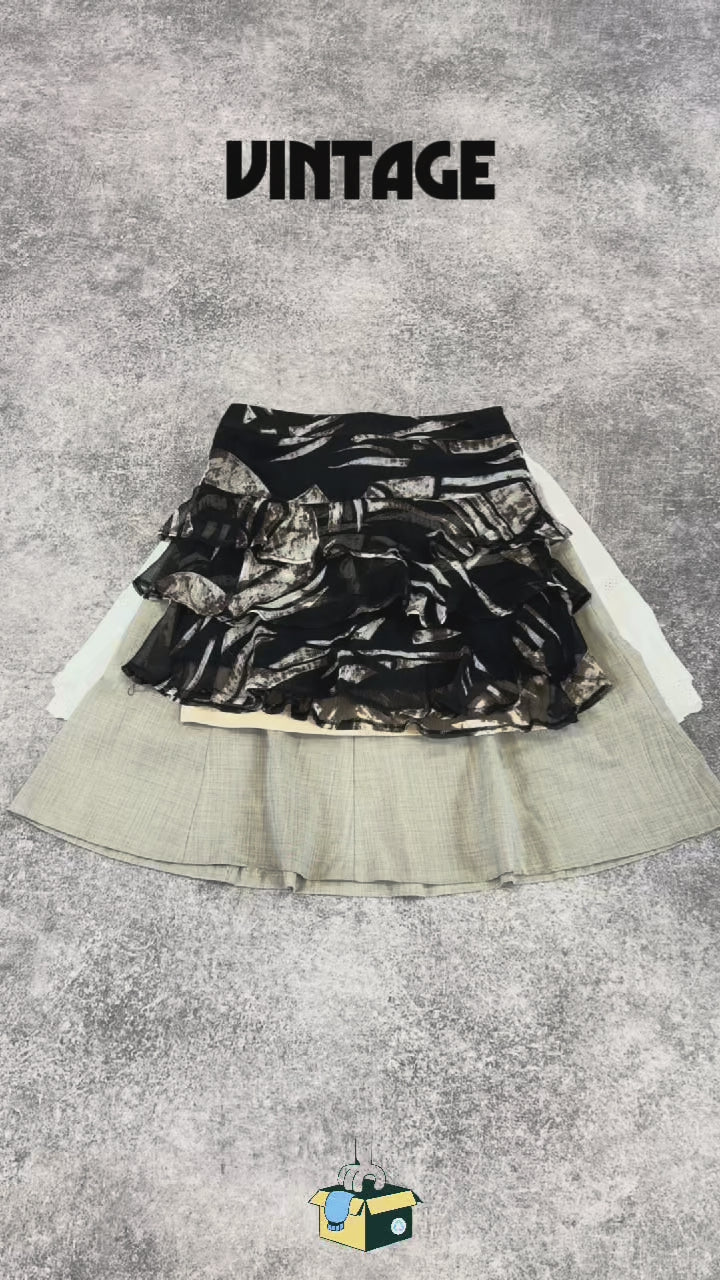 jupe-courte-ete-femme-vintage-vetement-grossiste-friperie-wholesaler-seconde-main-occasion-textile-piece-80-90-2000-2010-french-pick