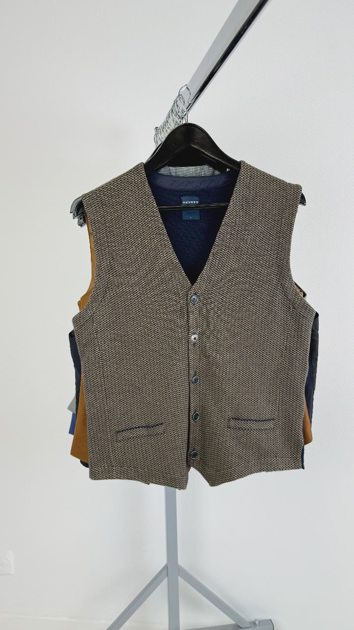 veste-veston-homme-court-unis-couleurs-colores-carreaux-moderne-vetements-motifs-couleurs-grossiste-friperie-fripe-homme-femme-wholesaler-seconde-main-marque-occasion-textile-piece-annees-80-90-2000-2010-french-pick-reseller-vinted-reseller-vinted-vente-en-ligne