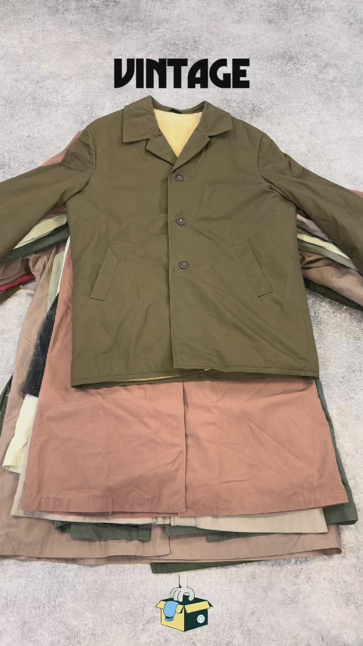 trench-double-doublure-manteau-homme-femme-vintage-moderne-vetement-grossiste-friperie-wholesaler-seconde-main-marque-occasion-textile-piece-annees-80-90-2000-2010-french-pick