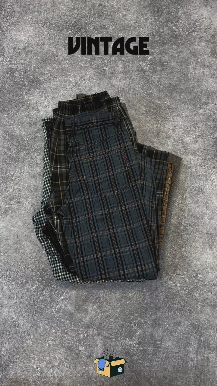 Pantalon-carreaux-femme-moderne-vetement-grossiste-friperie-wholesaler-seconde-main-marque-occasion-textile-piece-annees-80-90-2000-2010-french-pick