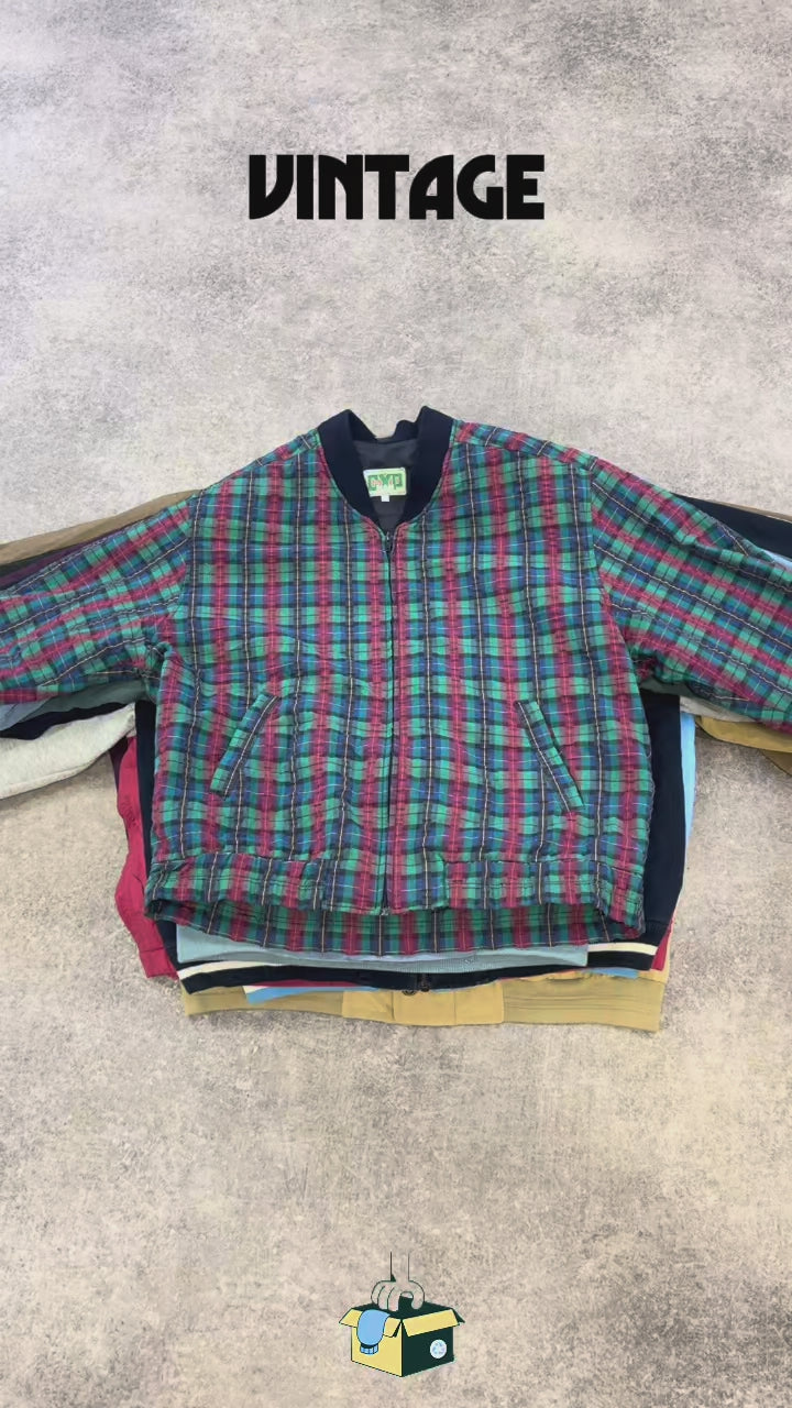 veste-homme-automne-hiver-bomber-leger-vintage-vetement-grossiste-friperie-wholesaler-seconde-main-marque-occasion-textile-piece-annees-80-90-2000-2010-french-pick