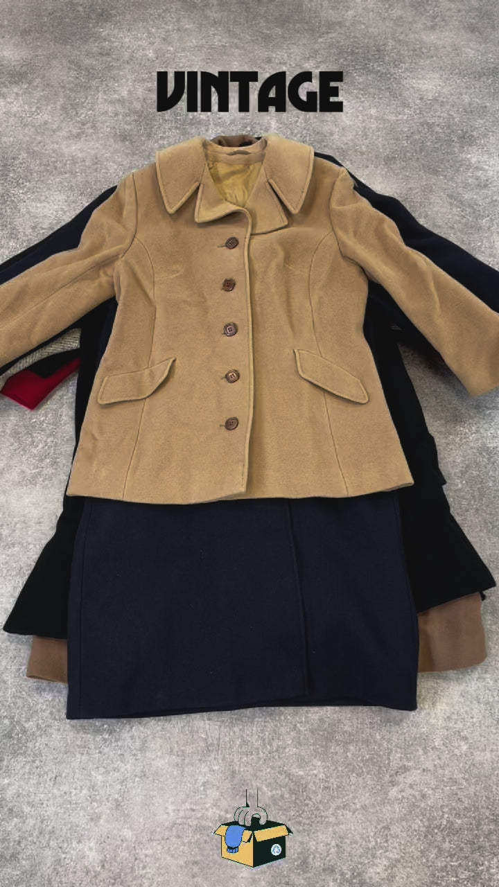 manteau-laine-femme-moderne-vintage-moderne-vetement-grossiste-friperie-wholesaler-seconde-main-marque-occasion-textile-piece-annees-80-90-2000-2010-french-pick
