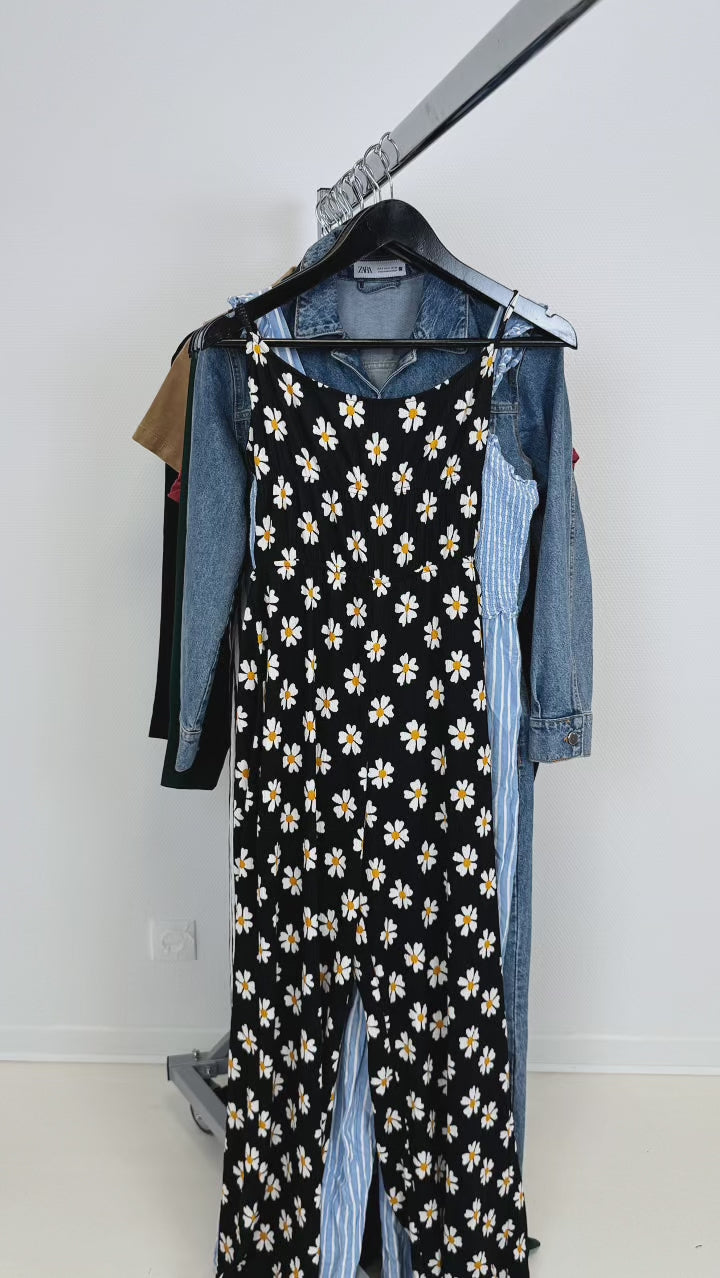 Mix-vetements-combi-combinaison-ete-estival-hiver-velours-jean-fleurs-motifs-summer-femme-marques-moderne-vetement-vintage-grossiste-friperie-wholesaler-seconde-main-marque-occasion-revente-textile-piece-80-90-2000-2010-Y2K-french-pick-reseller-vinted-revente-en-ligne