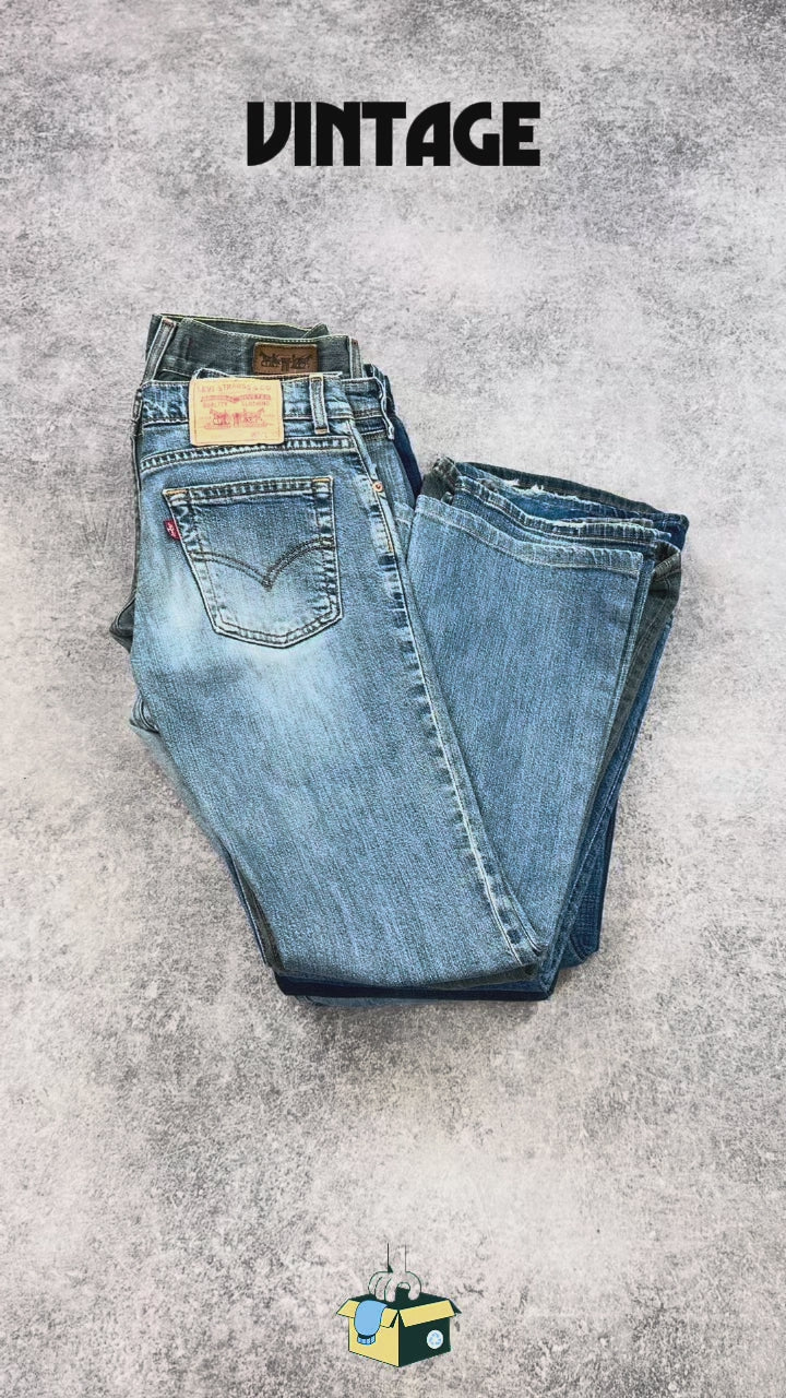 Jean-levis-levi-s-denim-femme-homme-ete-hiver-marque-vintage-Y2K-annees-2000-501-coupe-flare-bootcut-taille-basse-506-551-made-in-usa-vintage-vetement-grossiste-friperie-wholesaler-seconde-main-occasion-textile-piece-80-90-2000-2010-french-pick-reseller-vinted