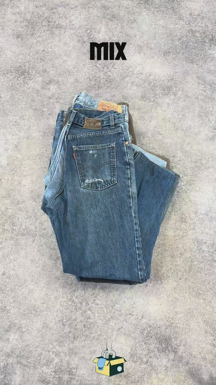 vetement-jean-jeans-levi-s-categorie-b-homme-femme-vintage-80-90-vetement-grossiste-friperie-wholesaler-seconde-main-marque-occasion-textile-piece-80-90-2000-2010-french-pick